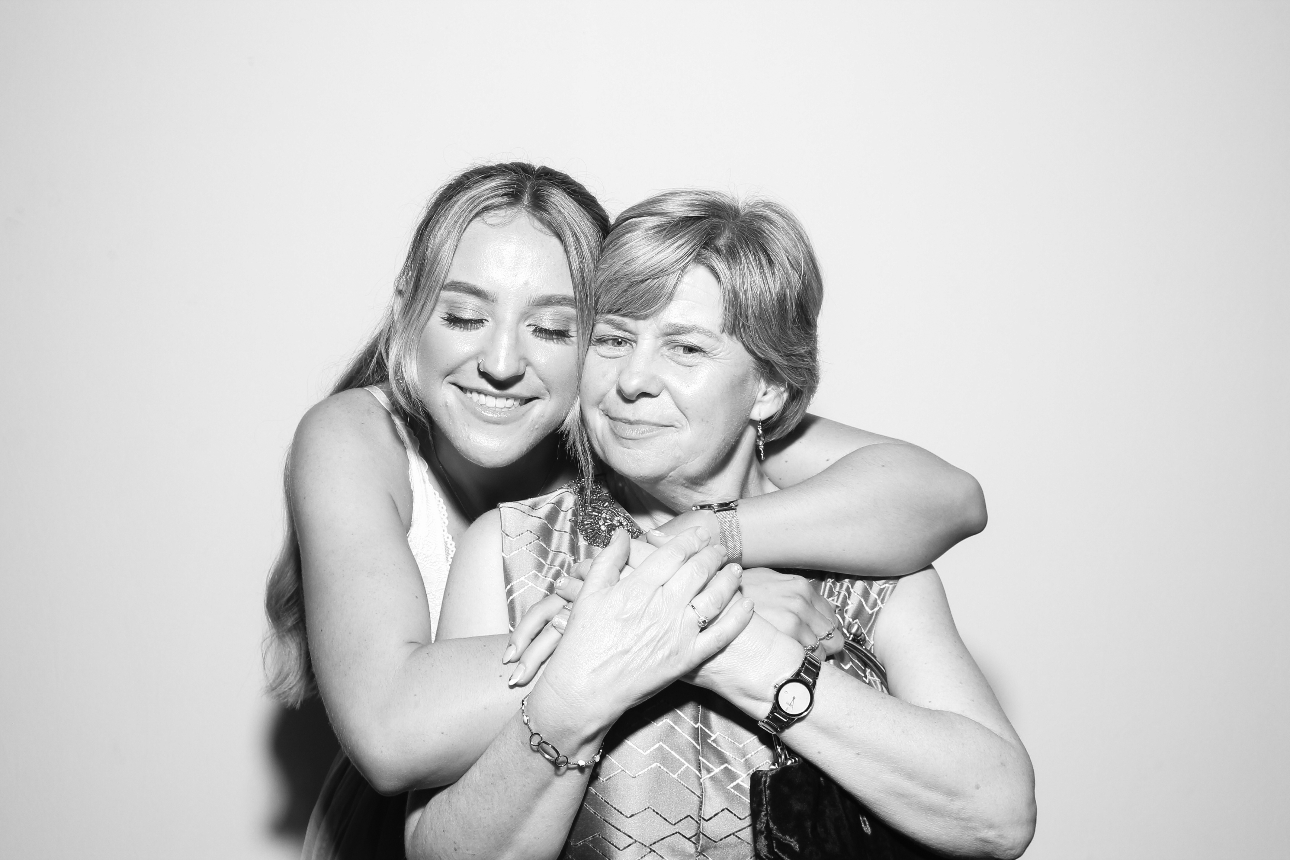 Sarah & James | View more photos from the event at gallery.snapmagic.ie/u/SnapMagic/Sarah-James