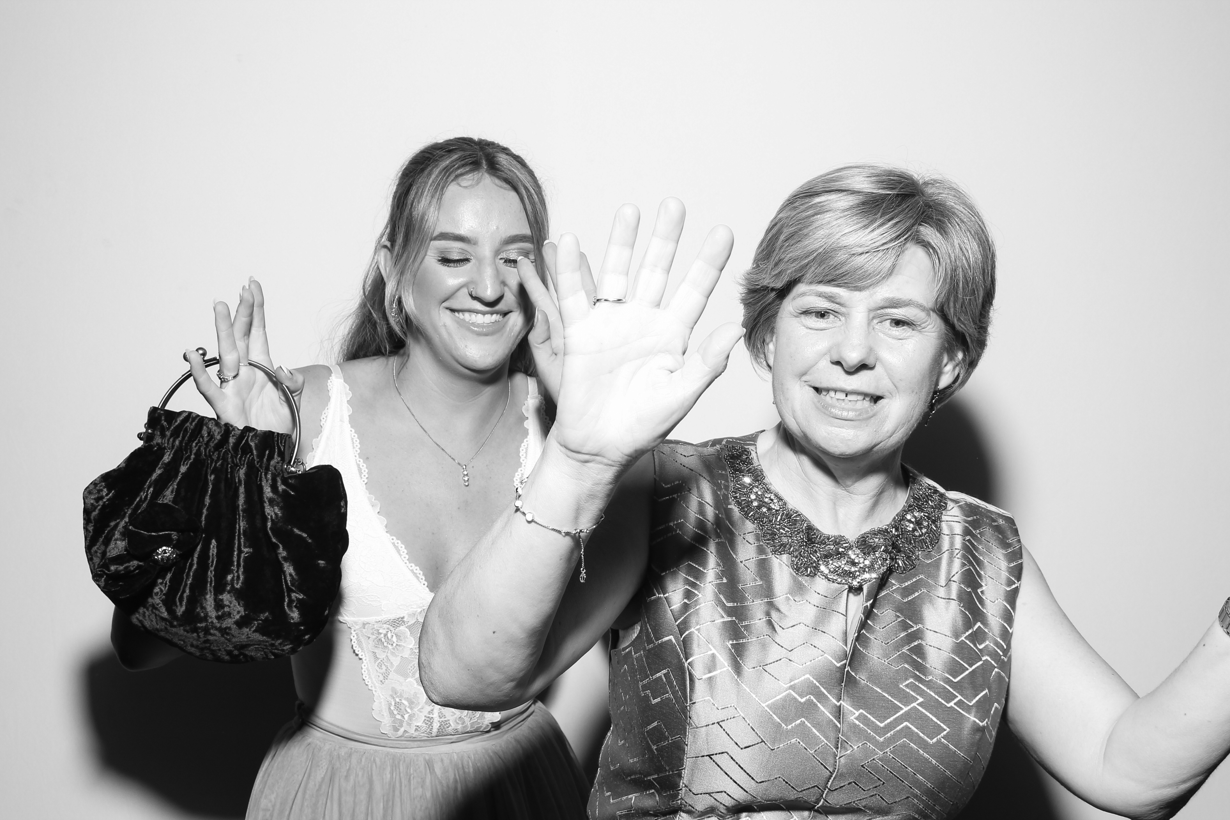 Sarah & James | View more photos from the event at gallery.snapmagic.ie/u/SnapMagic/Sarah-James