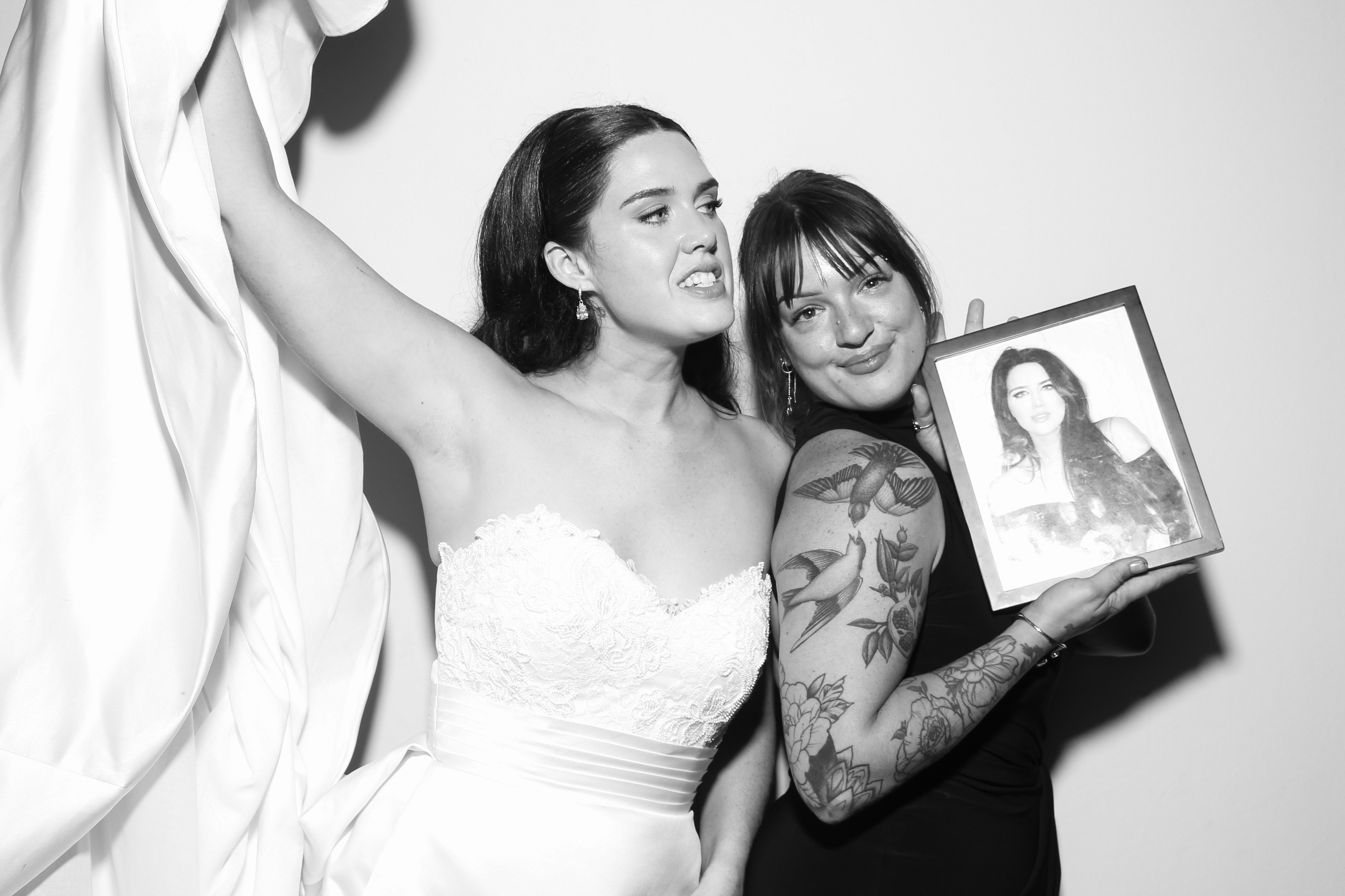 Sarah & James | View more photos from the event at gallery.snapmagic.ie/u/SnapMagic/Sarah-James