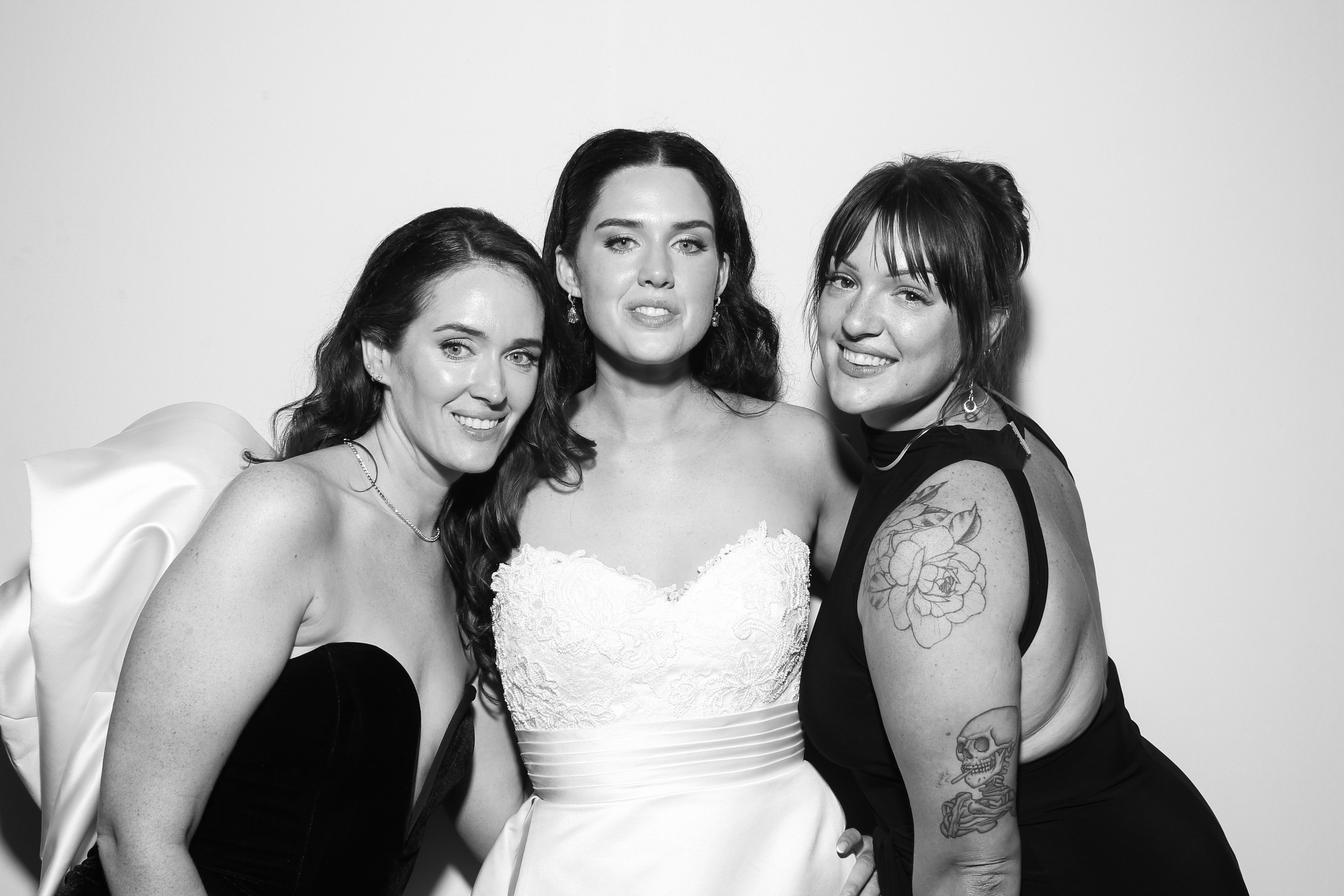 Sarah & James | View more photos from the event at gallery.snapmagic.ie/u/SnapMagic/Sarah-James