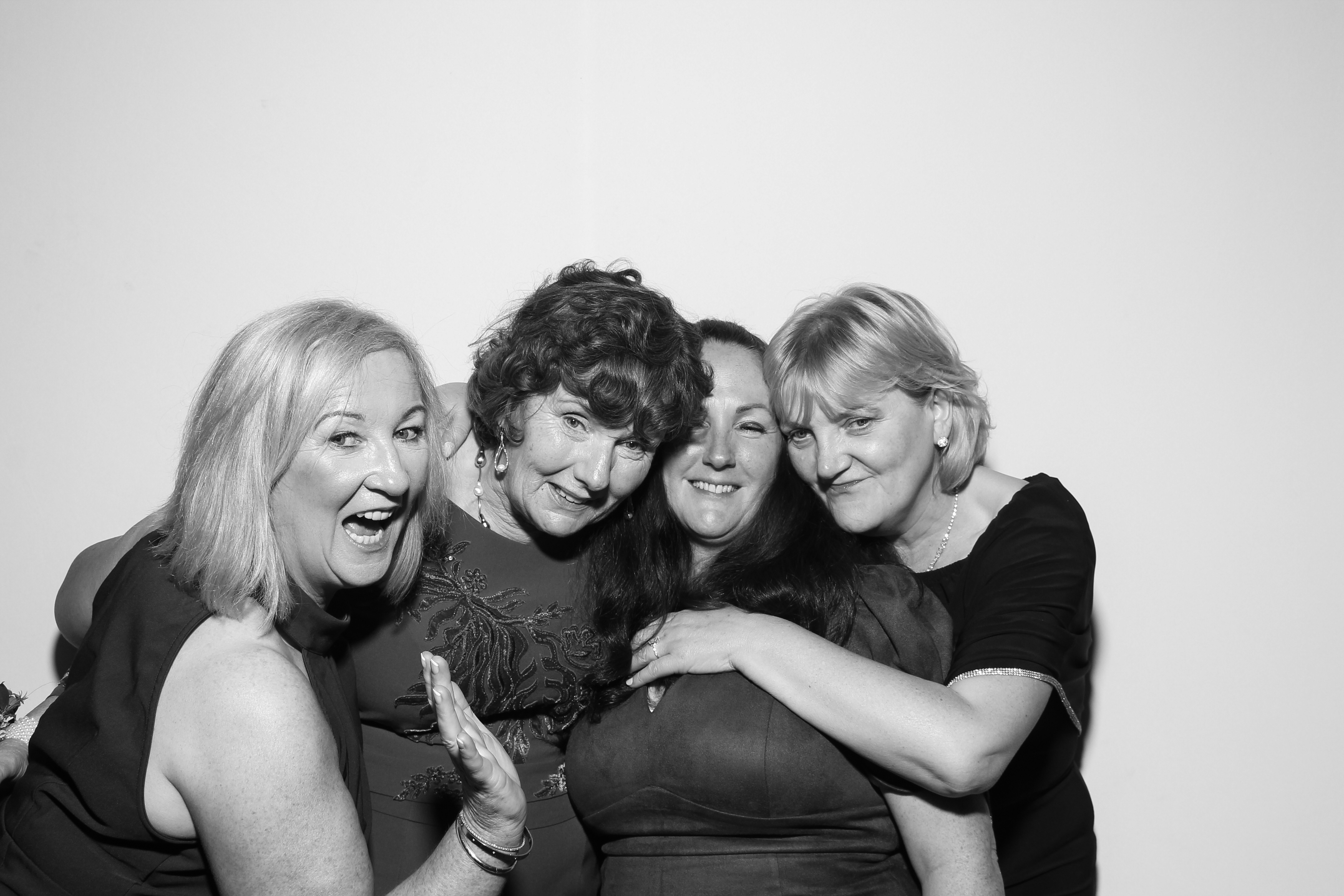 Sarah & James | View more photos from the event at gallery.snapmagic.ie/u/SnapMagic/Sarah-James