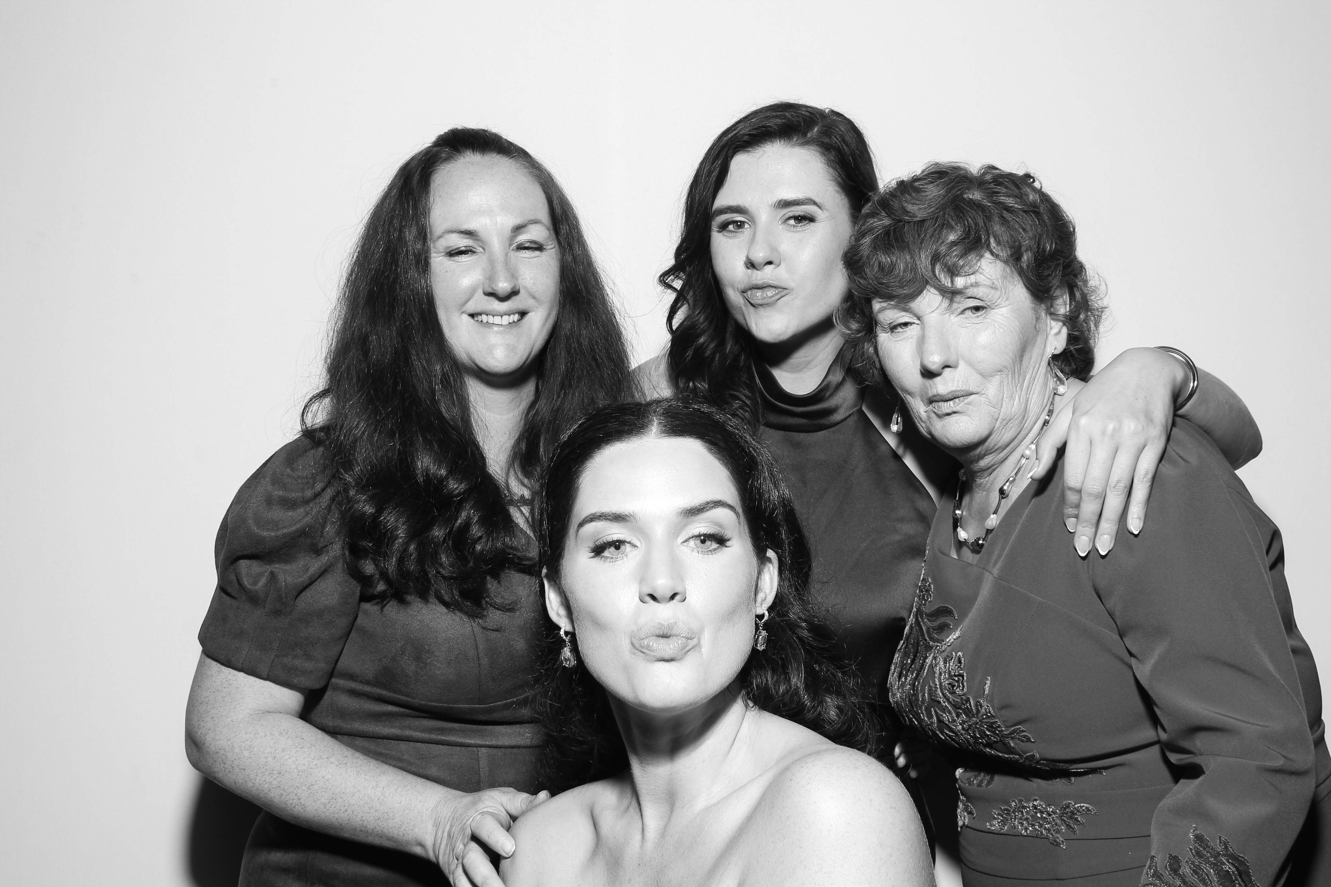 Sarah & James | View more photos from the event at gallery.snapmagic.ie/u/SnapMagic/Sarah-James