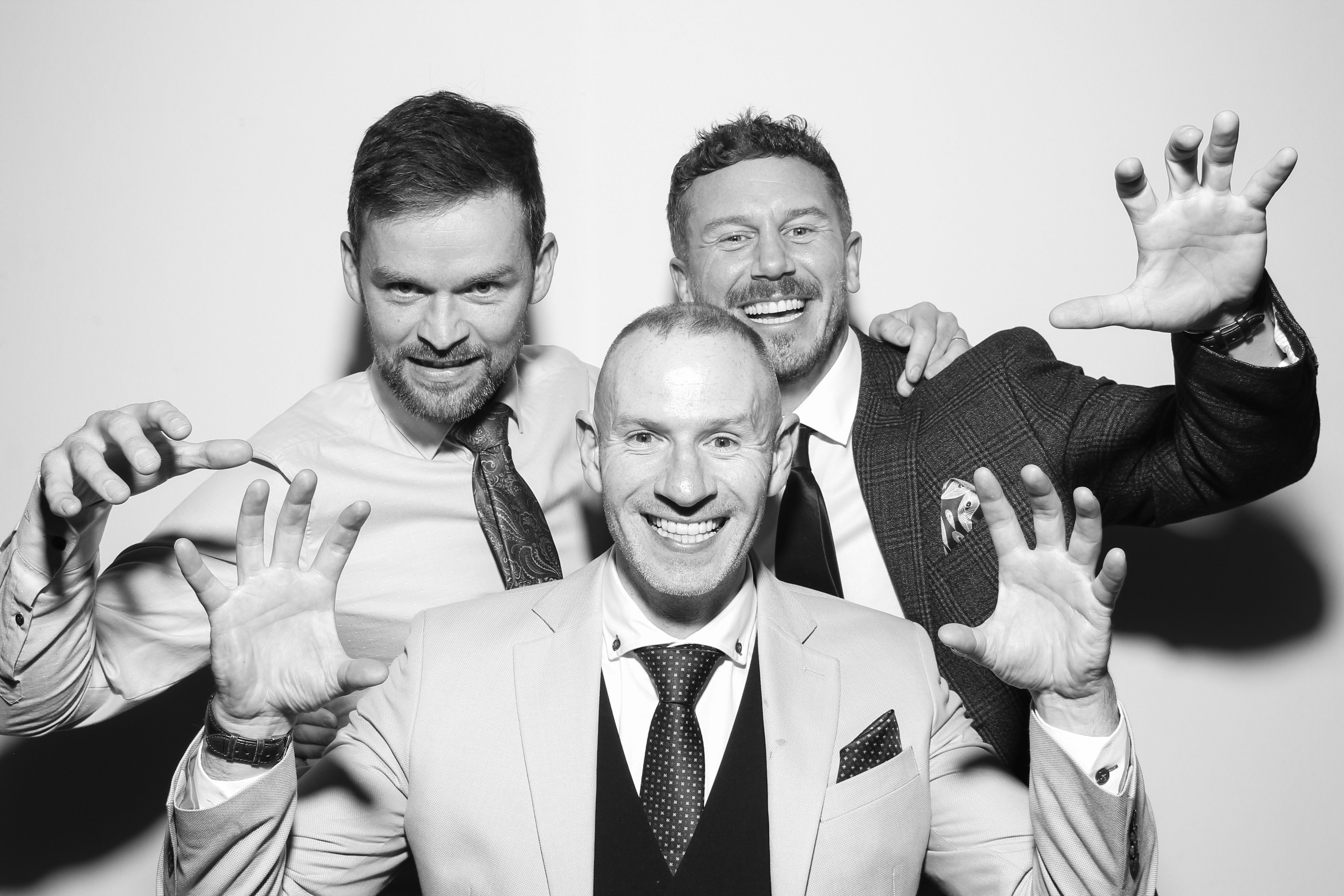 Sarah & James | View more photos from the event at gallery.snapmagic.ie/u/SnapMagic/Sarah-James