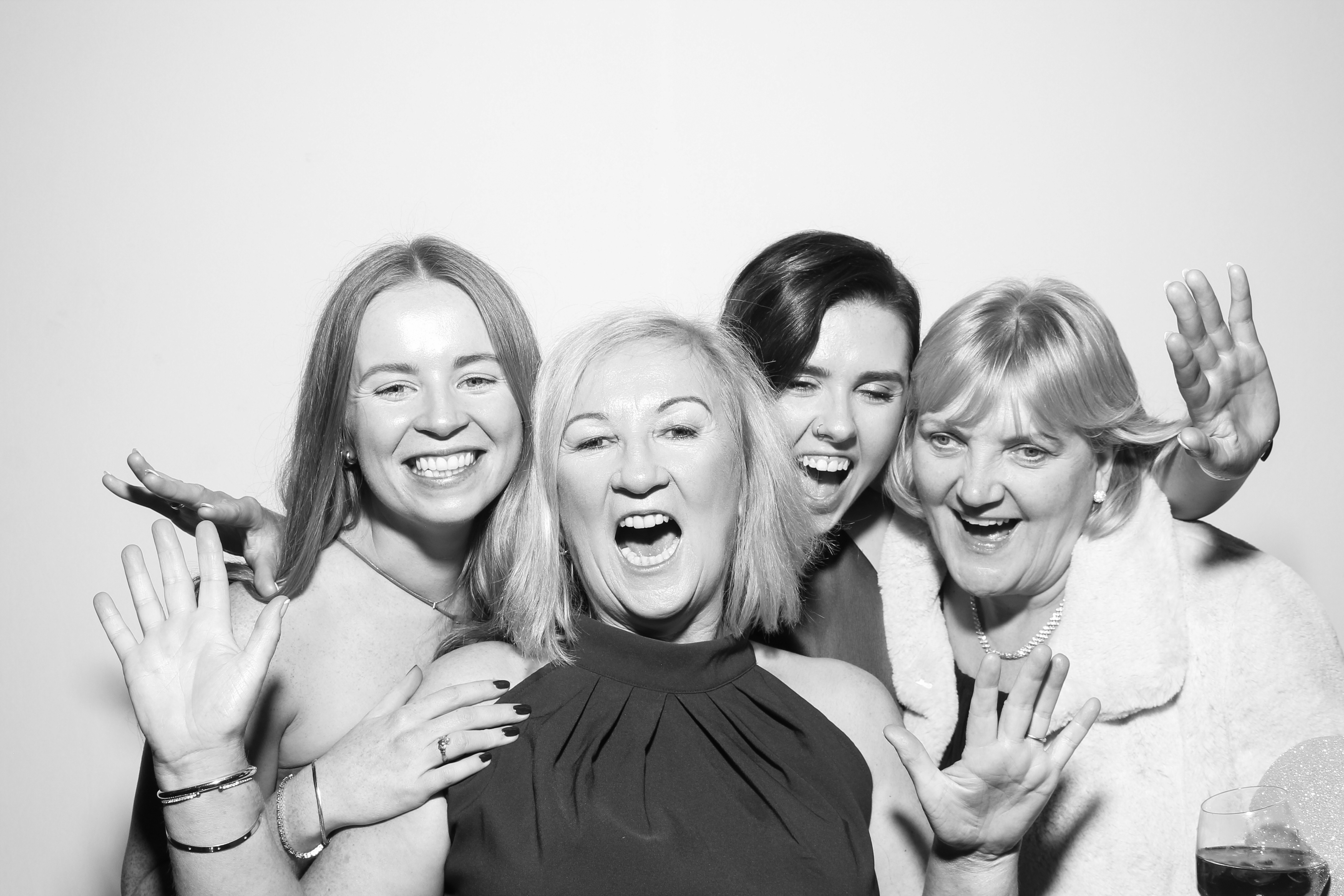 Sarah & James | View more photos from the event at gallery.snapmagic.ie/u/SnapMagic/Sarah-James