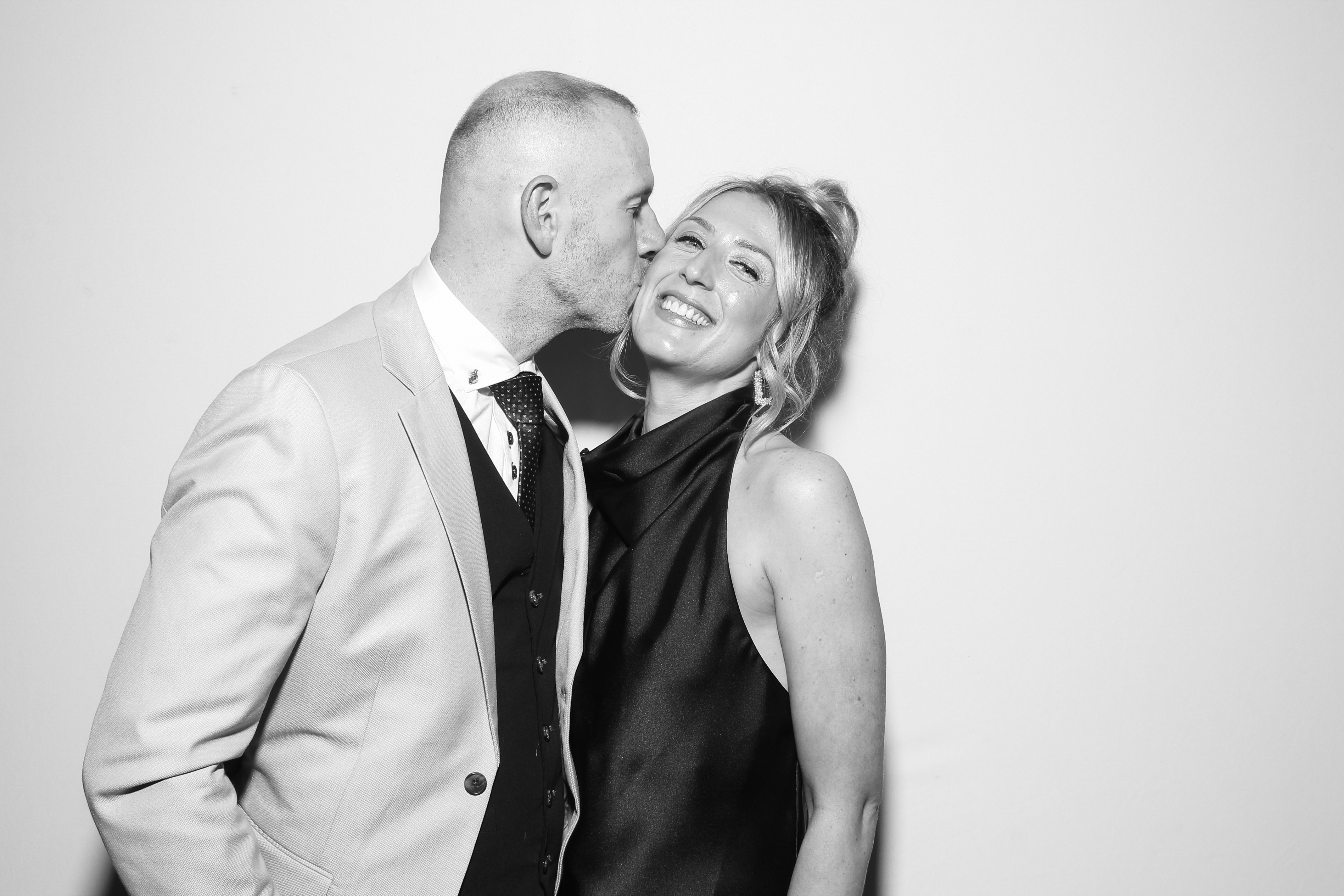 Sarah & James | View more photos from the event at gallery.snapmagic.ie/u/SnapMagic/Sarah-James