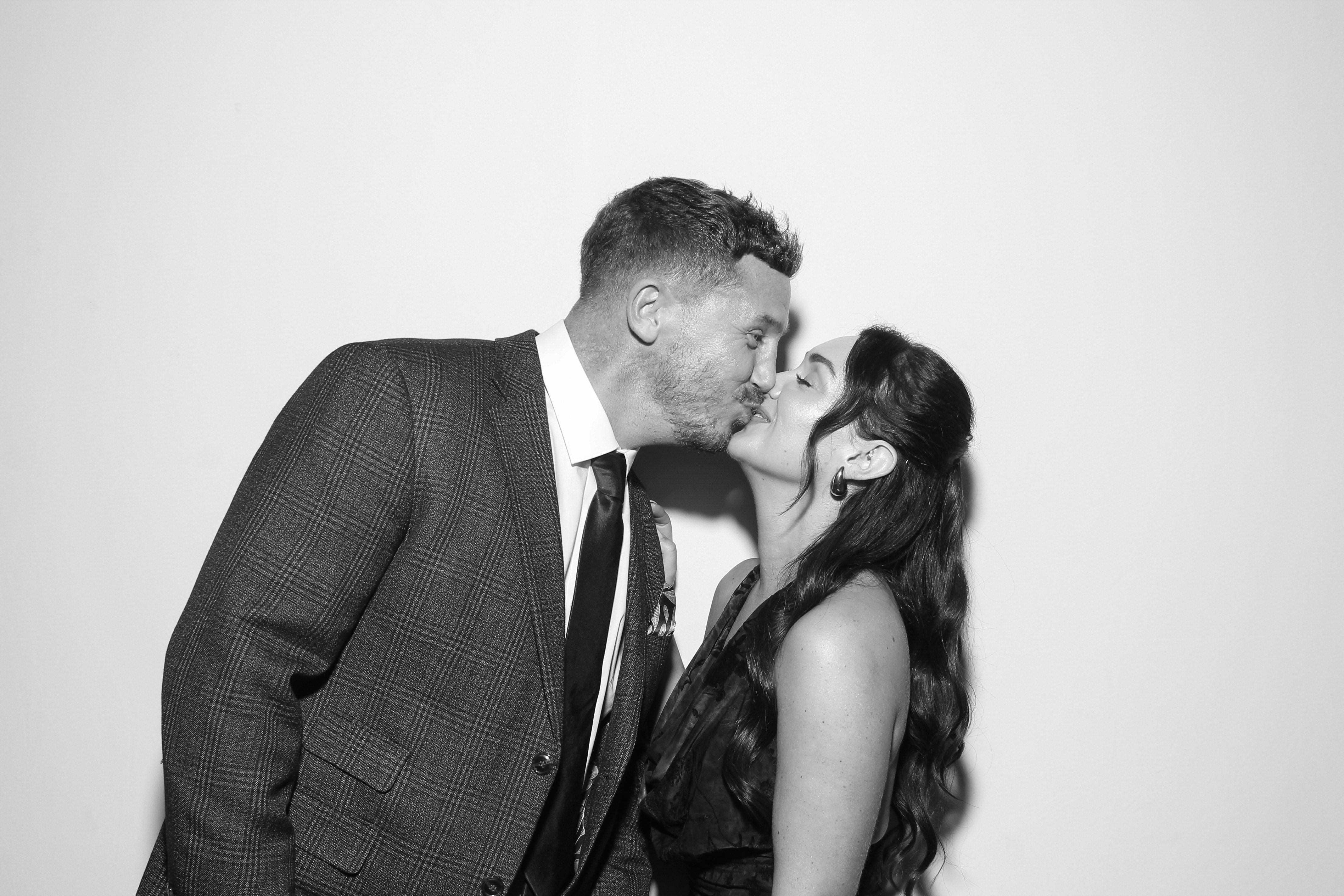 Sarah & James | View more photos from the event at gallery.snapmagic.ie/u/SnapMagic/Sarah-James