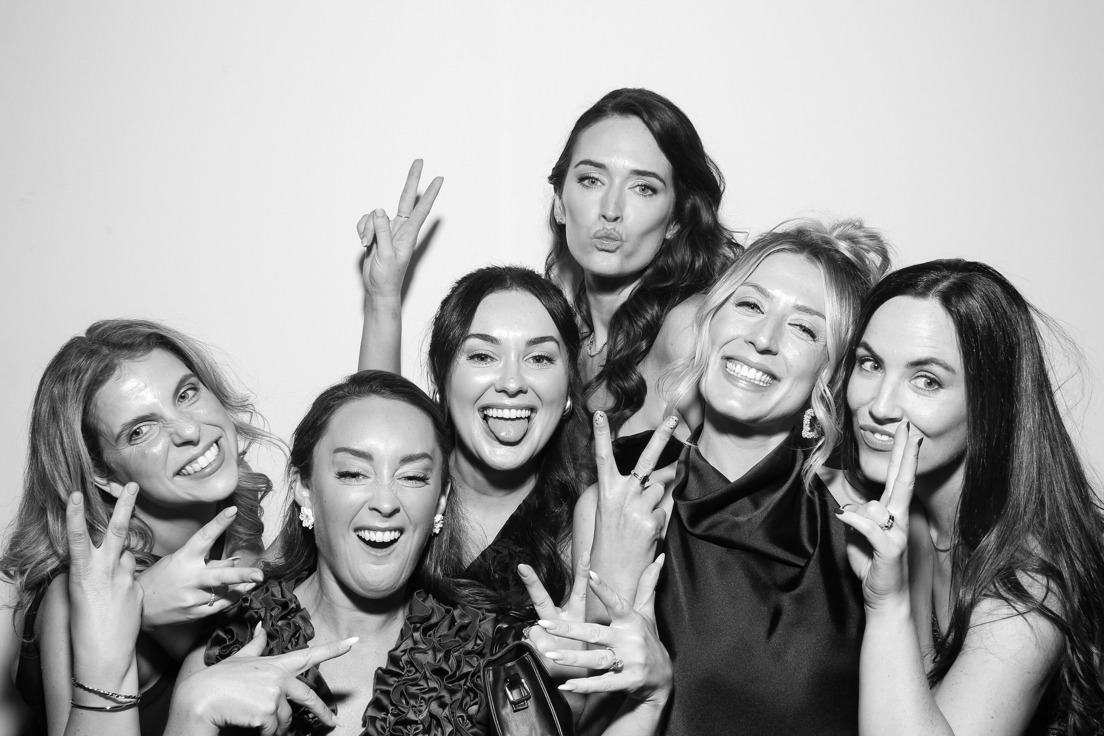 Sarah & James | View more photos from the event at gallery.snapmagic.ie/u/SnapMagic/Sarah-James