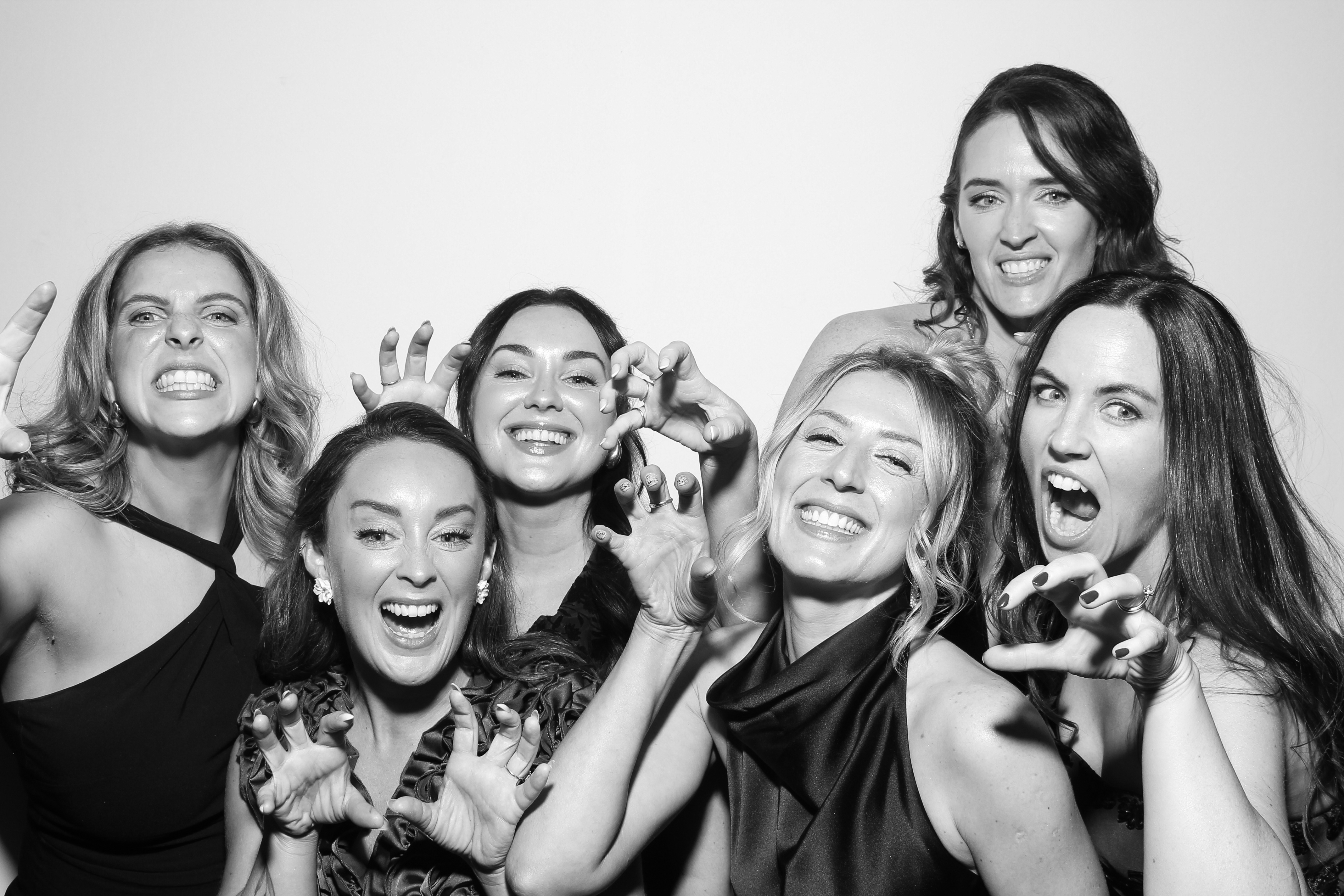 Sarah & James | View more photos from the event at gallery.snapmagic.ie/u/SnapMagic/Sarah-James