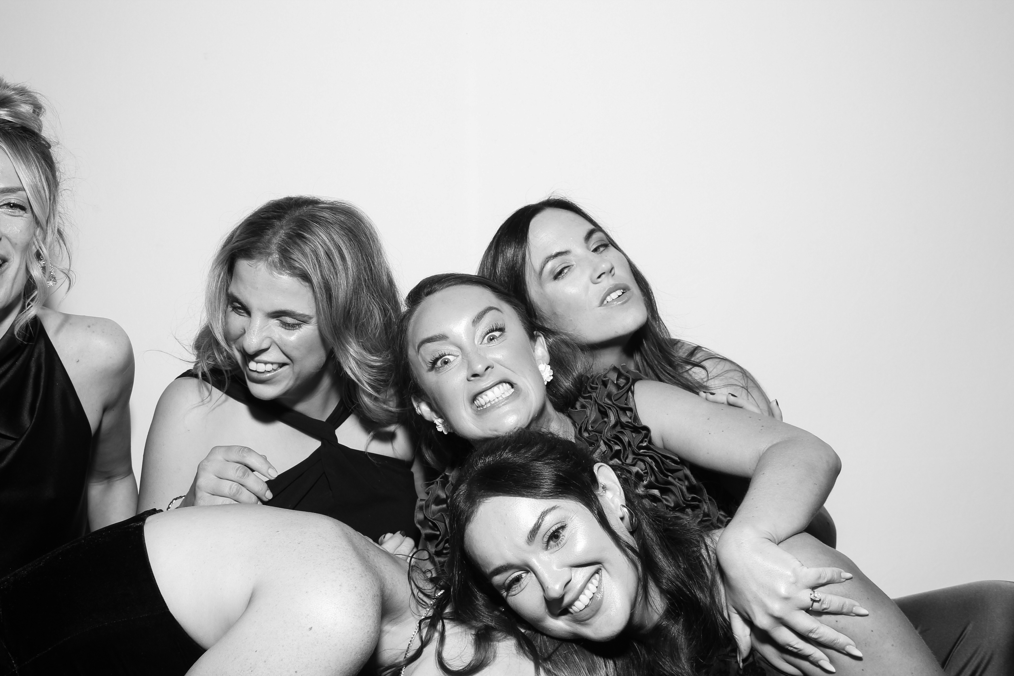 Sarah & James | View more photos from the event at gallery.snapmagic.ie/u/SnapMagic/Sarah-James