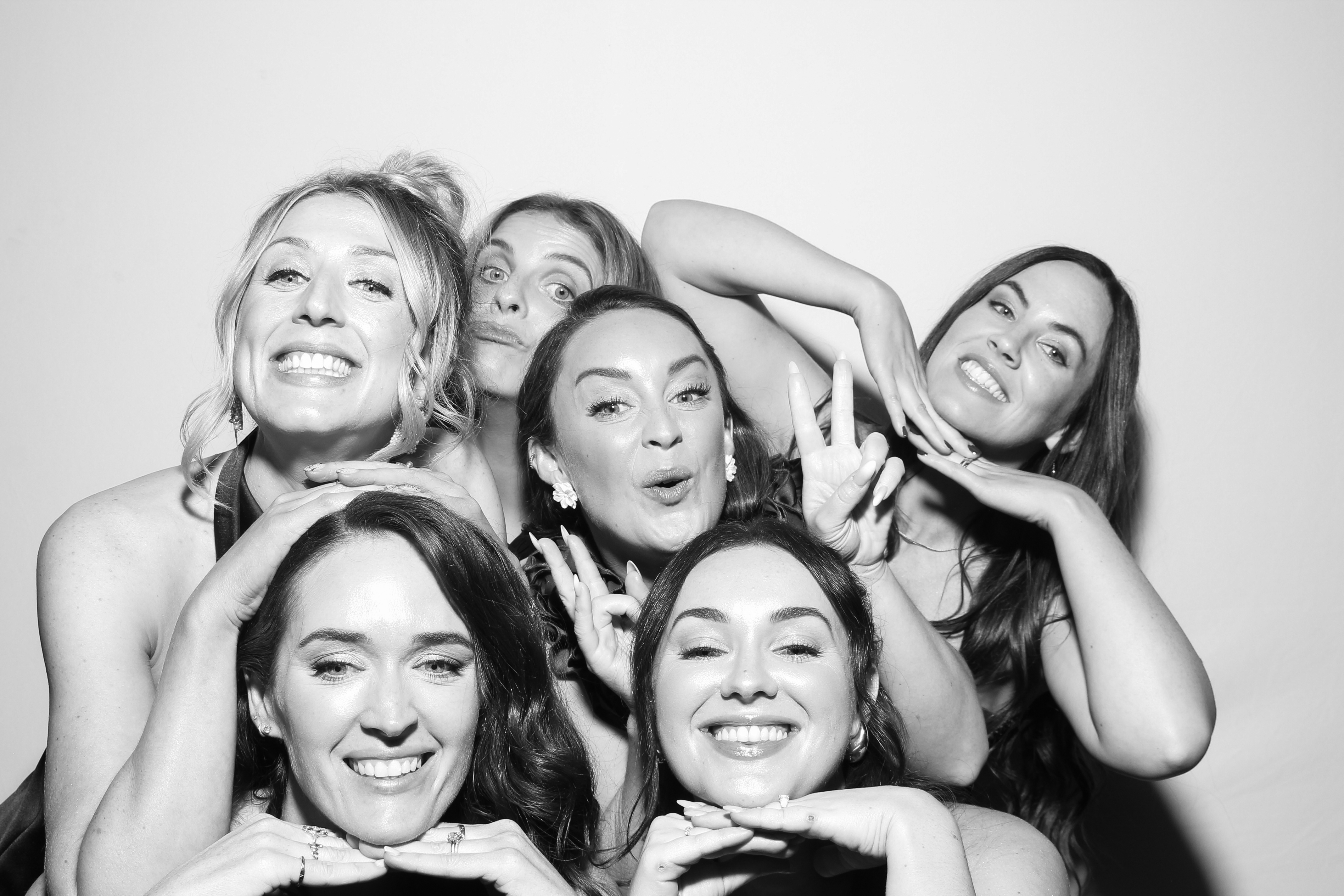 Sarah & James | View more photos from the event at gallery.snapmagic.ie/u/SnapMagic/Sarah-James