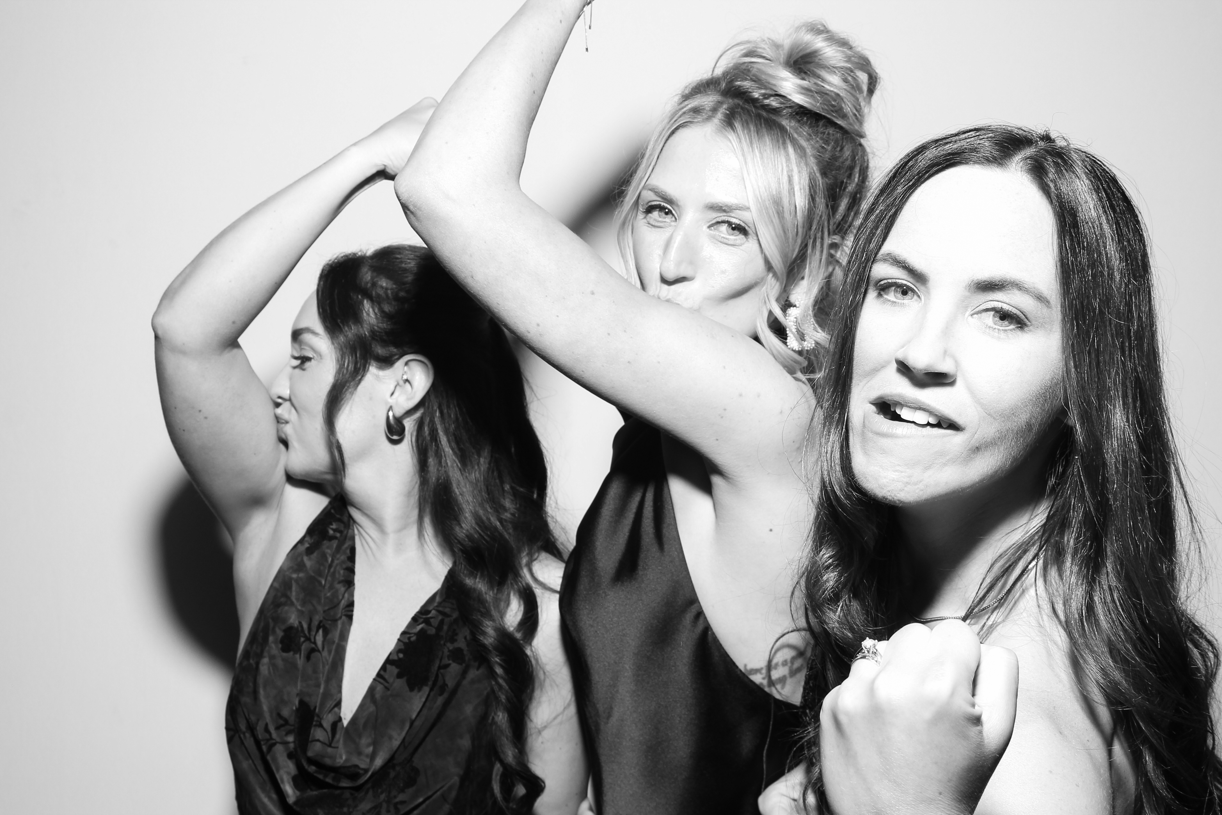 Sarah & James | View more photos from the event at gallery.snapmagic.ie/u/SnapMagic/Sarah-James