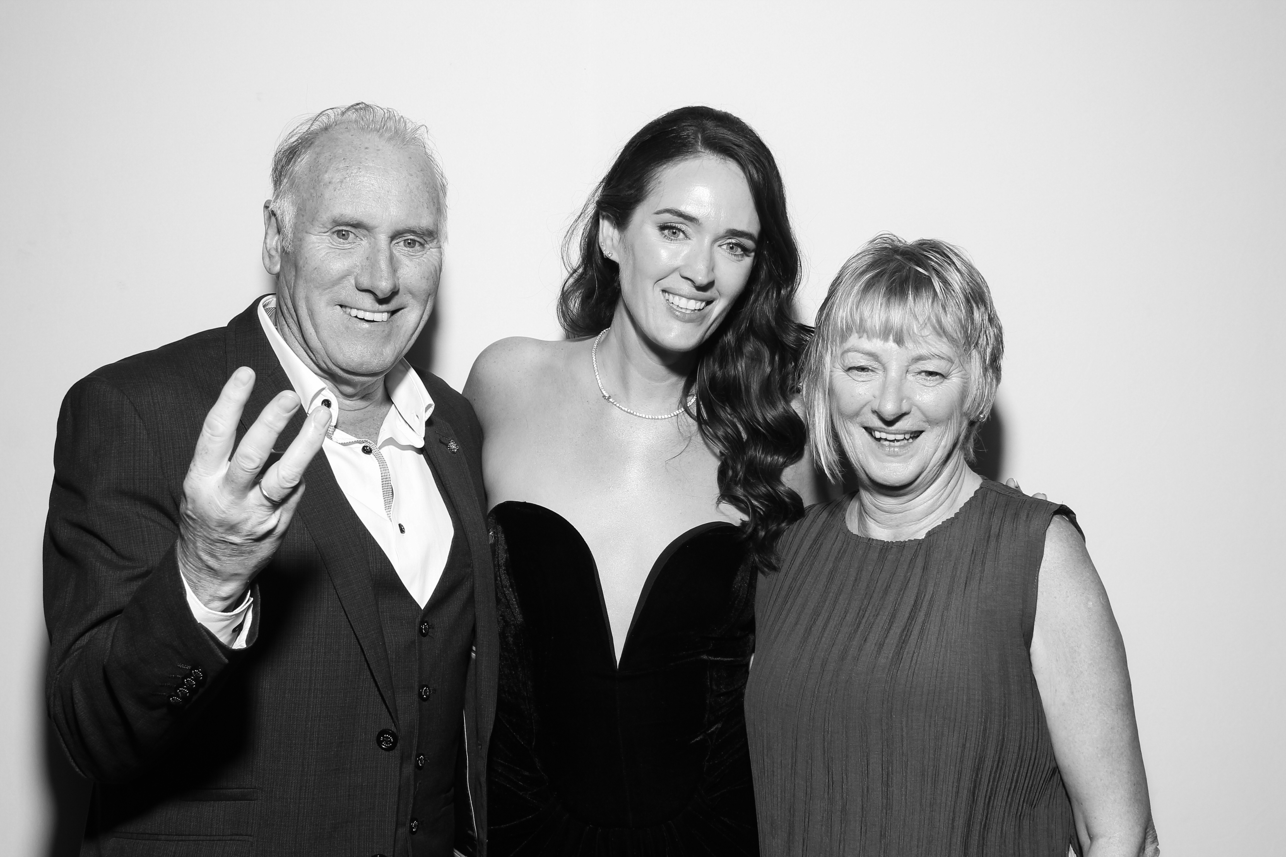 Sarah & James | View more photos from the event at gallery.snapmagic.ie/u/SnapMagic/Sarah-James