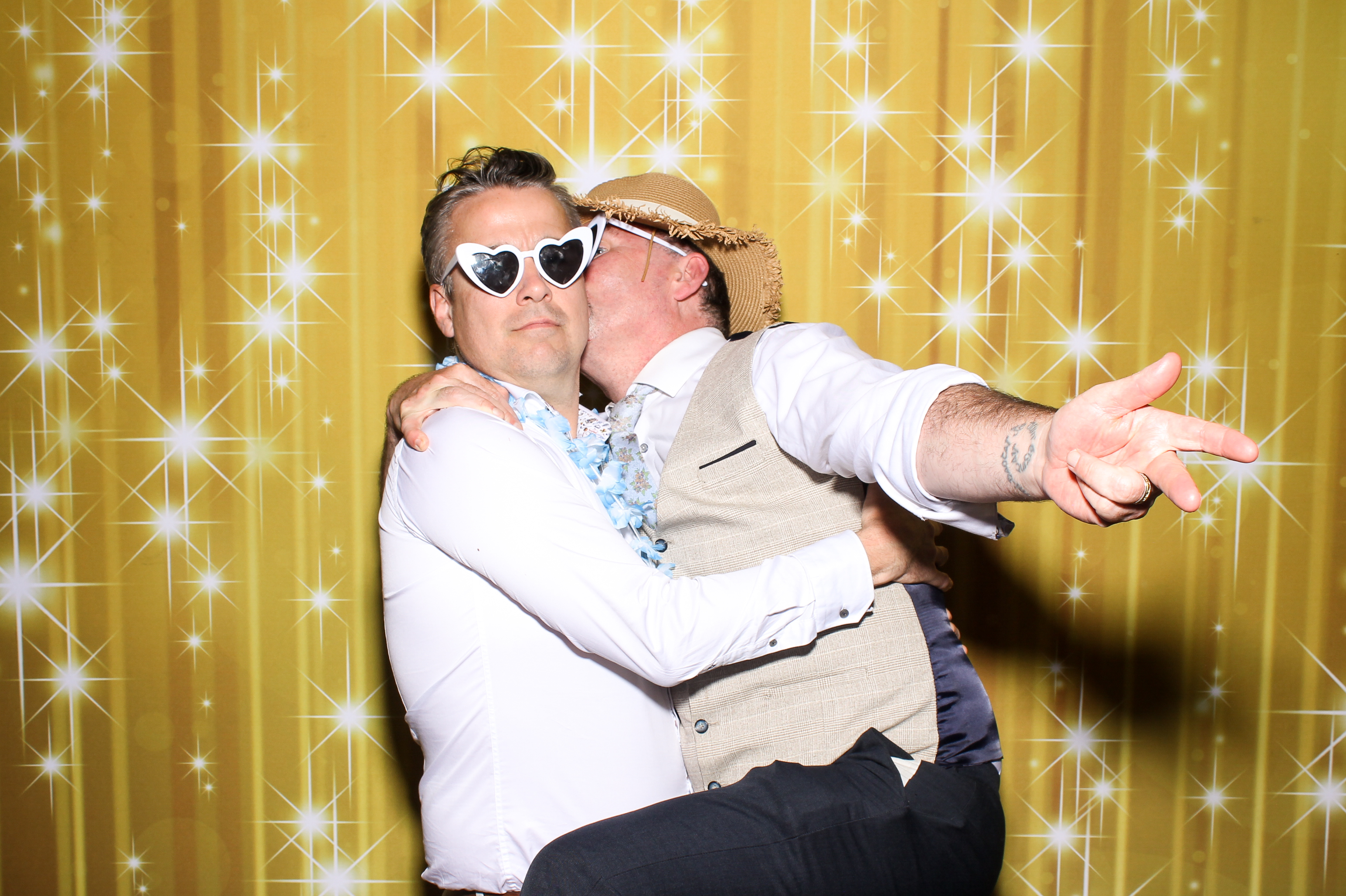 Sarah & Yann's Wedding | View more photos from the event at gallery.snapmagic.ie/u/SnapMagic/Sarah-Yanns-Wedding