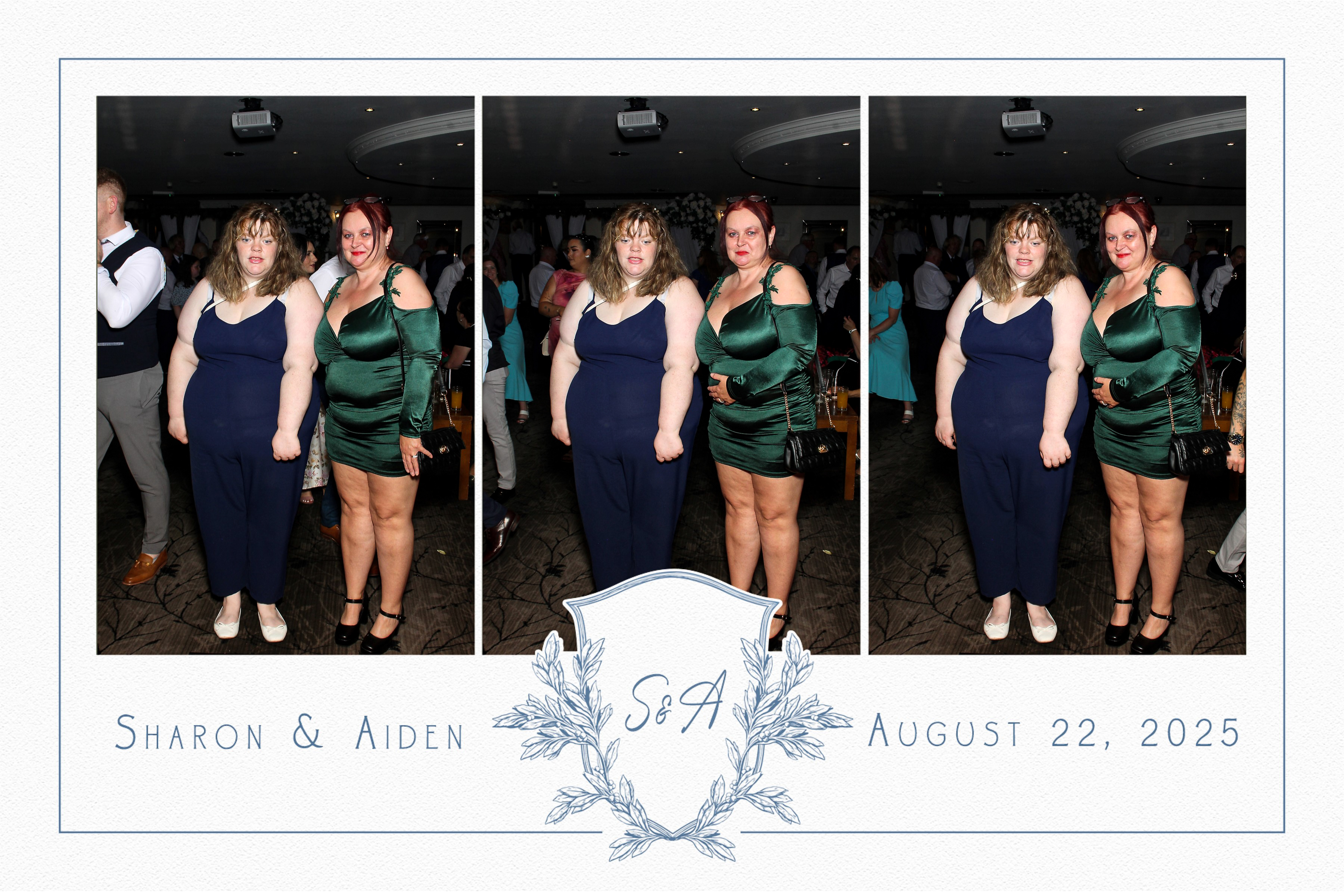 Sharon & Aiden | View more photos from the event at gallery.snapmagic.ie/u/SnapMagic/Sharon-Aiden
