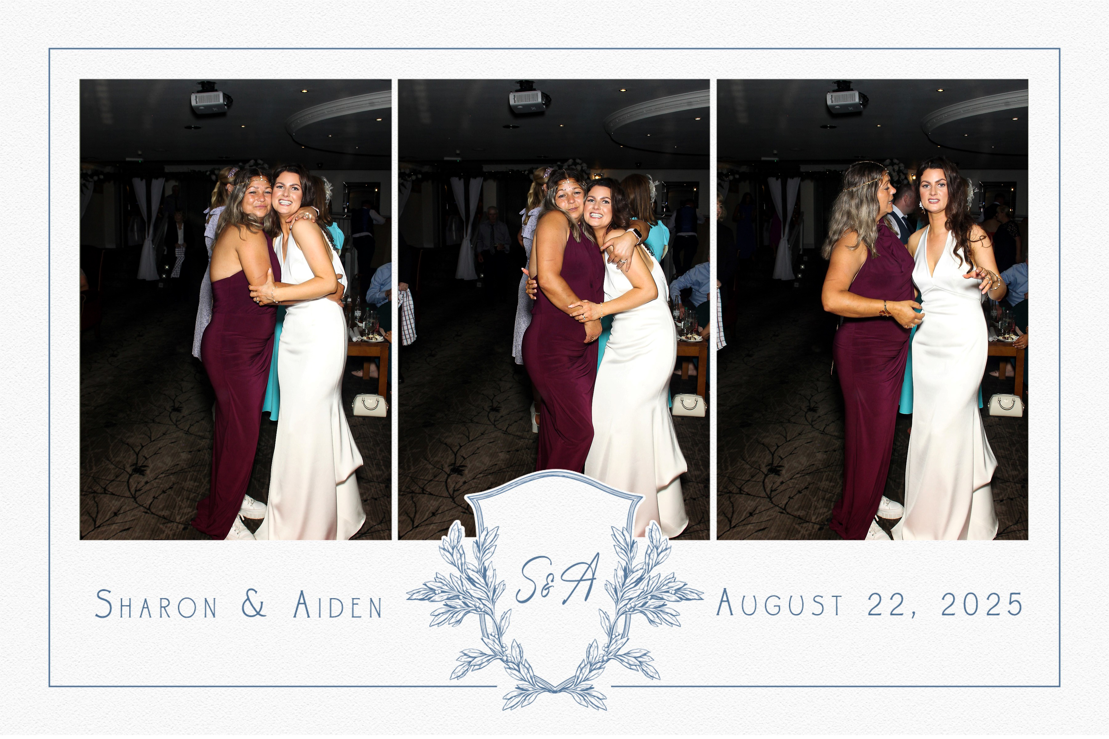 Sharon & Aiden | View more photos from the event at gallery.snapmagic.ie/u/SnapMagic/Sharon-Aiden
