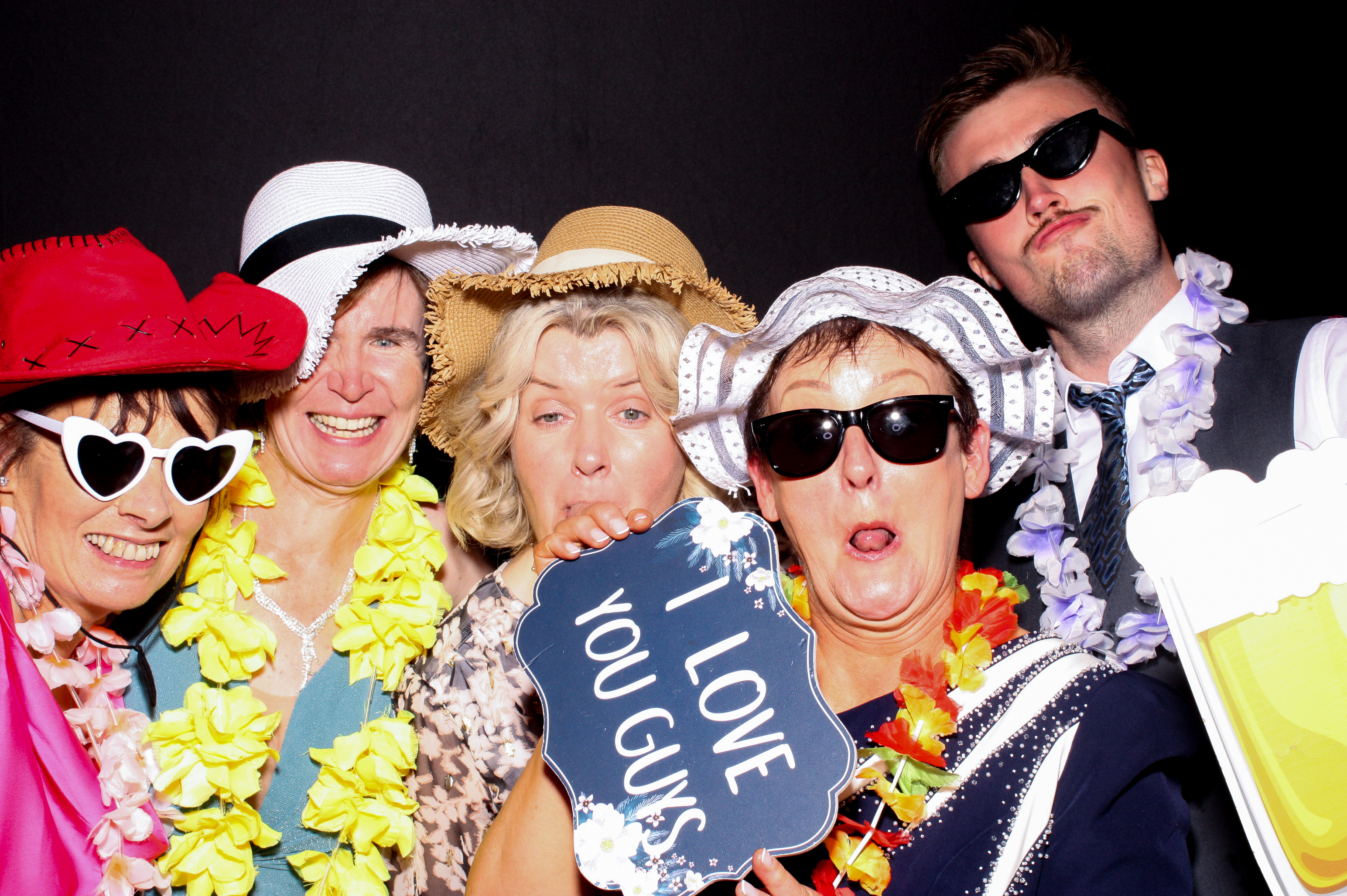 Sinead & Ryan | View more photos from the event at gallery.snapmagic.ie/u/SnapMagic/Sinead-Ryan