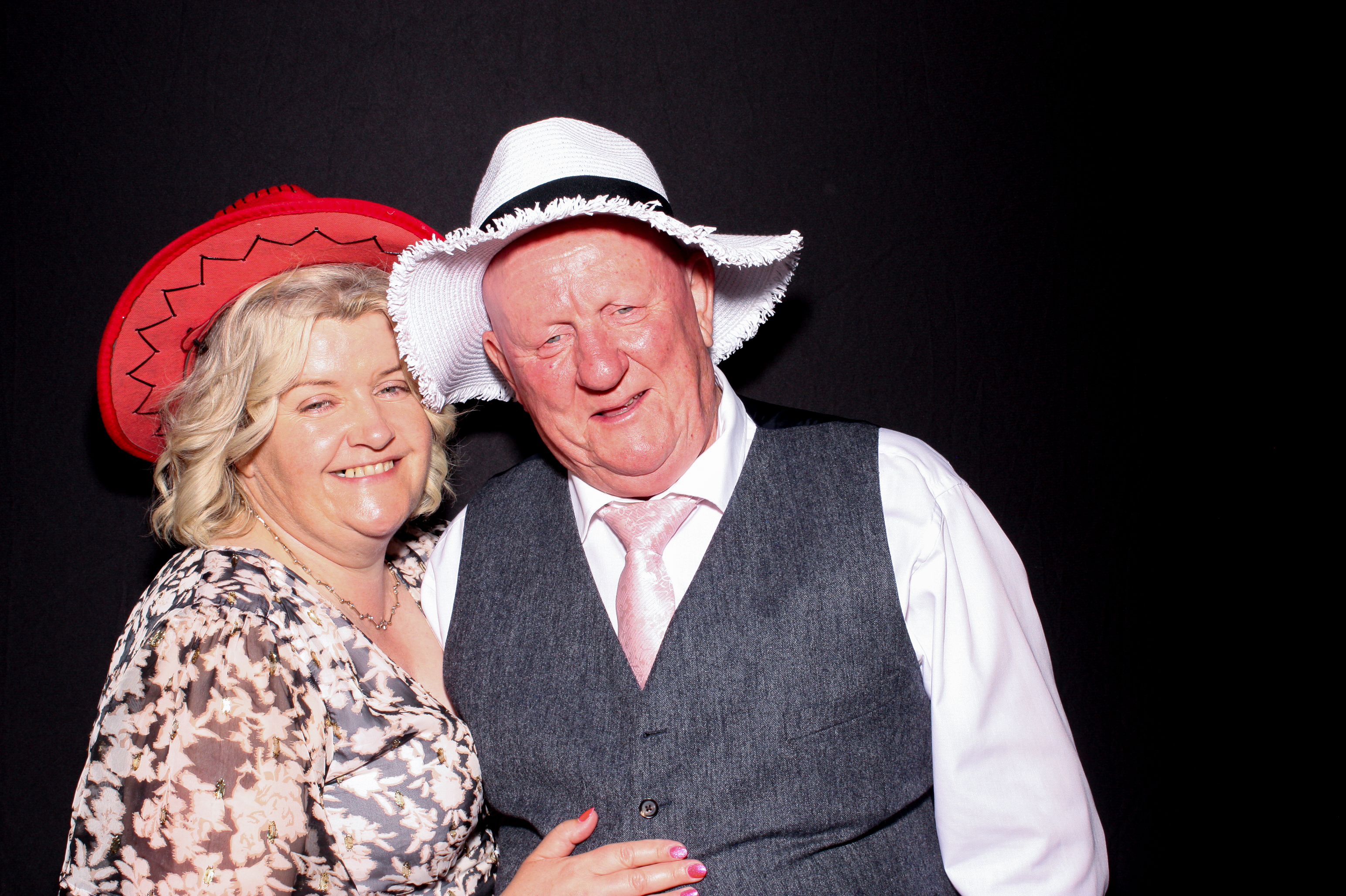 Sinead & Ryan | View more photos from the event at gallery.snapmagic.ie/u/SnapMagic/Sinead-Ryan