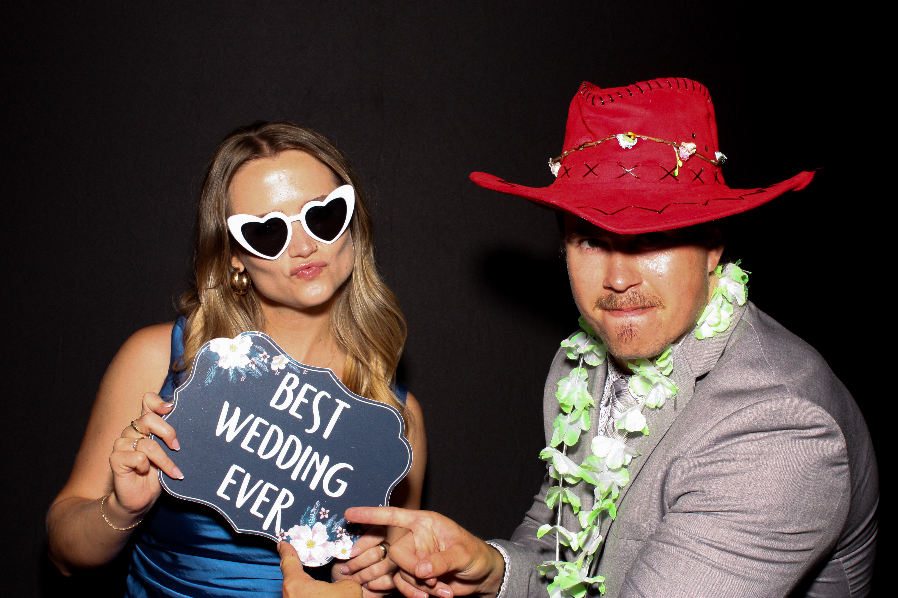 Sinead & Ryan | View more photos from the event at gallery.snapmagic.ie/u/SnapMagic/Sinead-Ryan