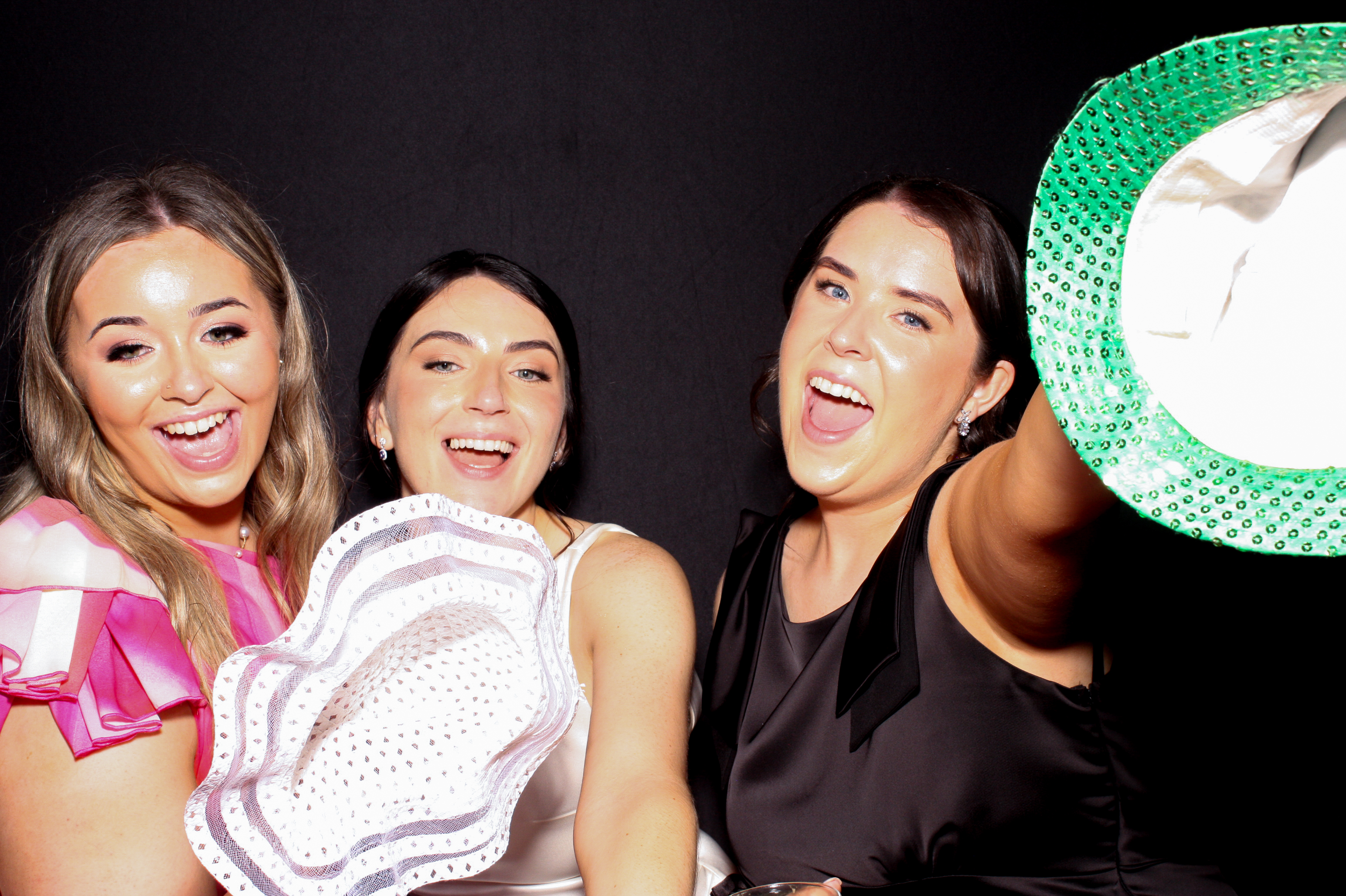 Sinead & Ryan | View more photos from the event at gallery.snapmagic.ie/u/SnapMagic/Sinead-Ryan