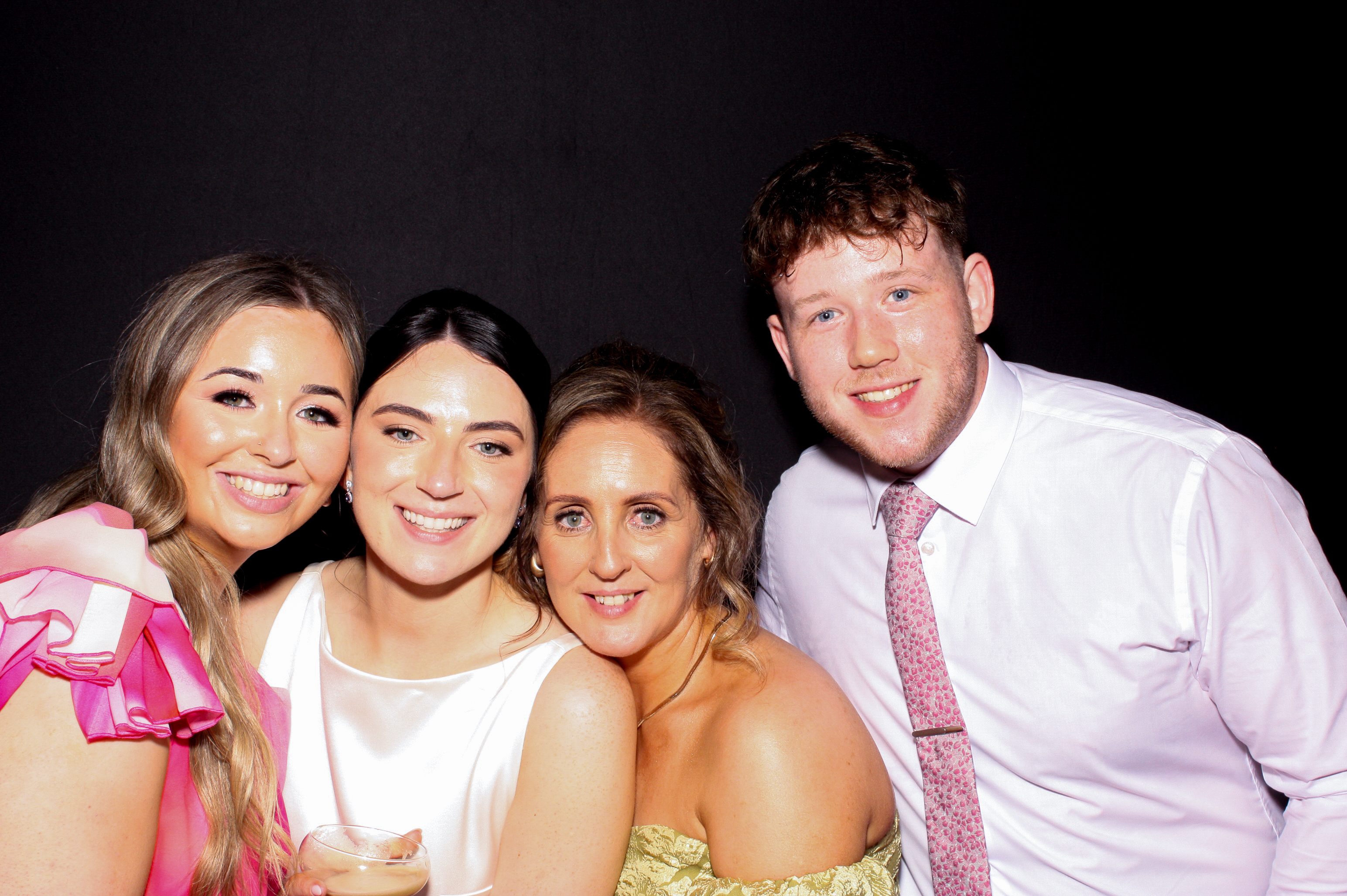 Sinead & Ryan | View more photos from the event at gallery.snapmagic.ie/u/SnapMagic/Sinead-Ryan