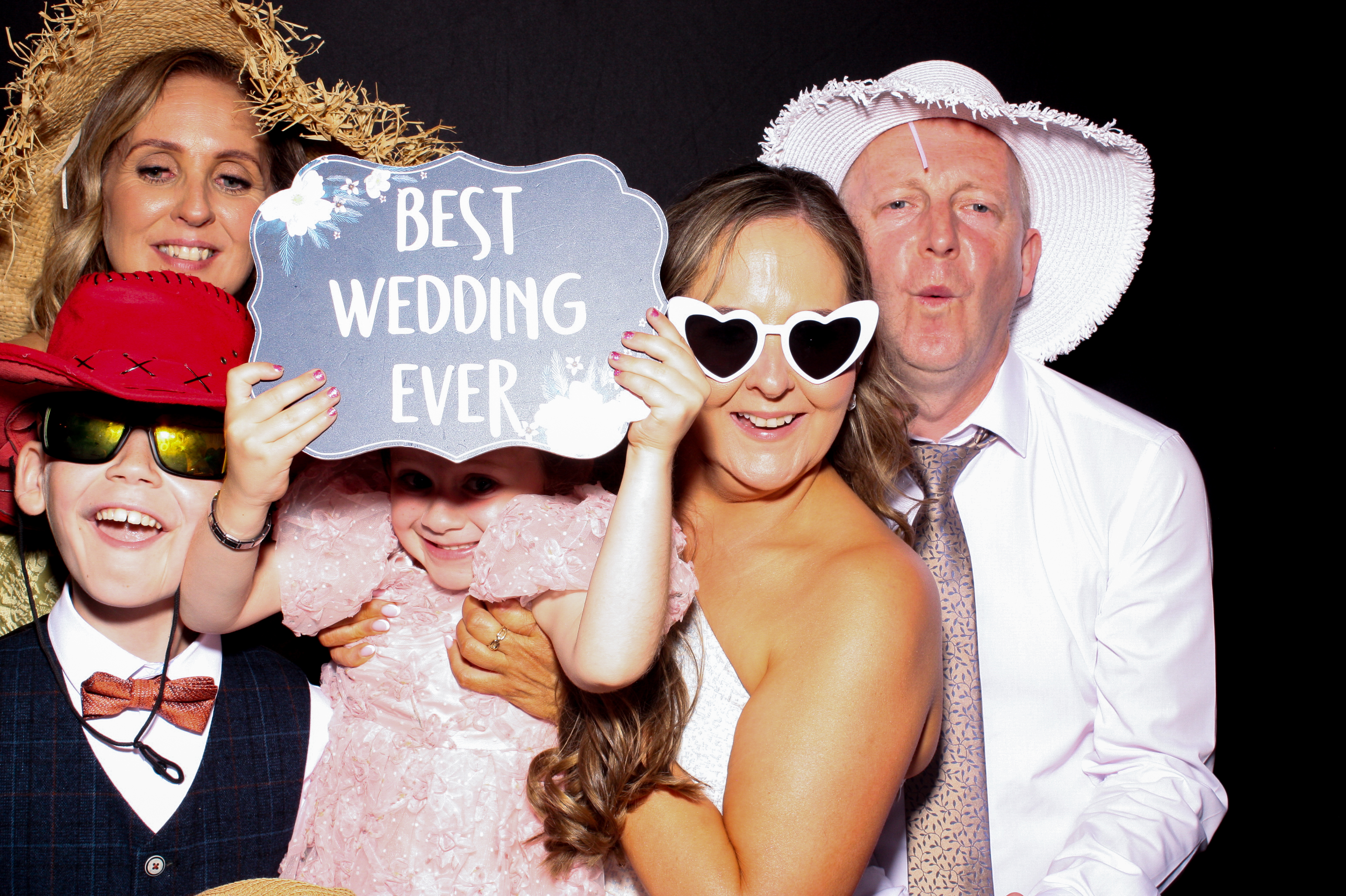 Sinead & Ryan | View more photos from the event at gallery.snapmagic.ie/u/SnapMagic/Sinead-Ryan