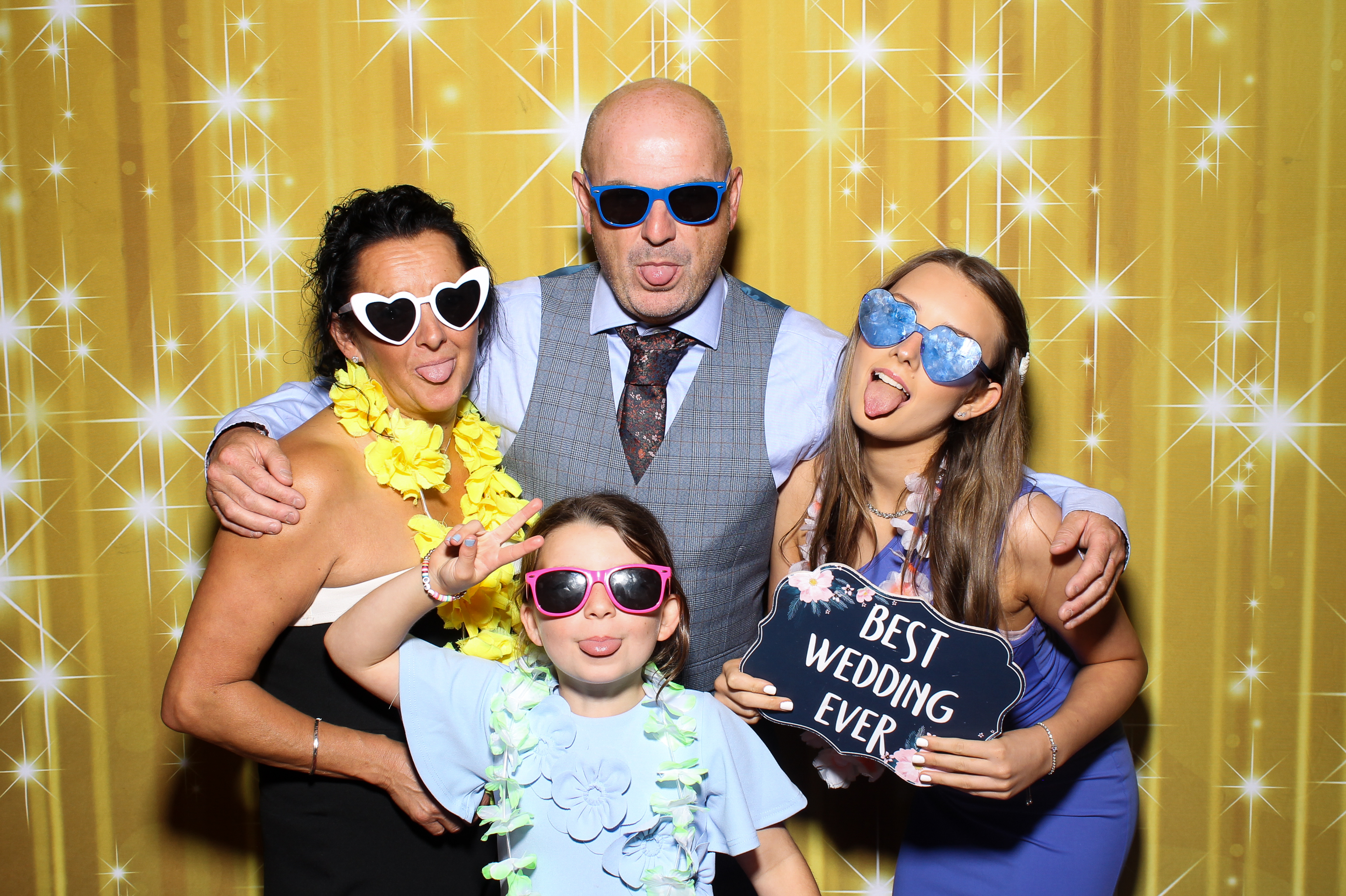 Sinead & Tom | View more photos from the event at gallery.snapmagic.ie/u/SnapMagic/Sinead-Tom