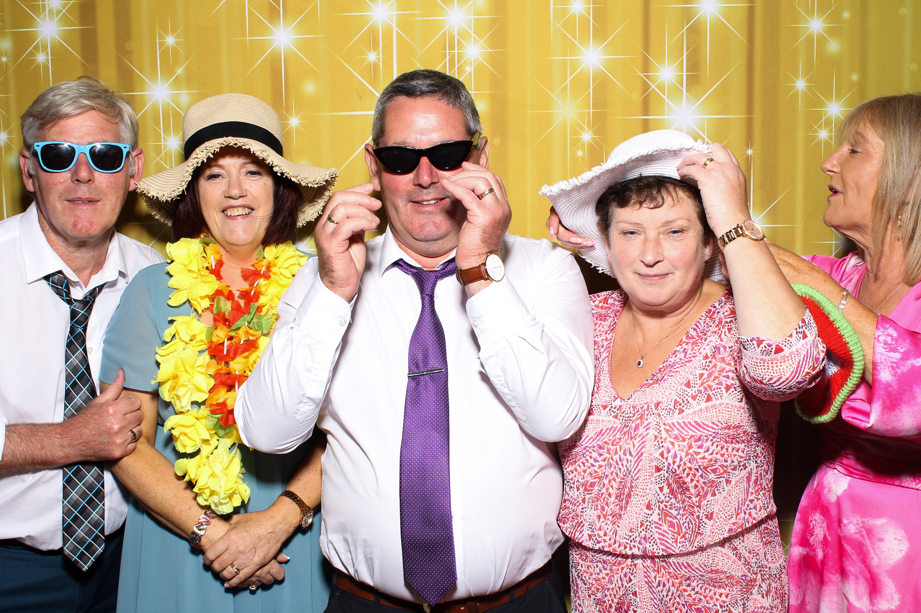 Sinead & Tom | View more photos from the event at gallery.snapmagic.ie/u/SnapMagic/Sinead-Tom