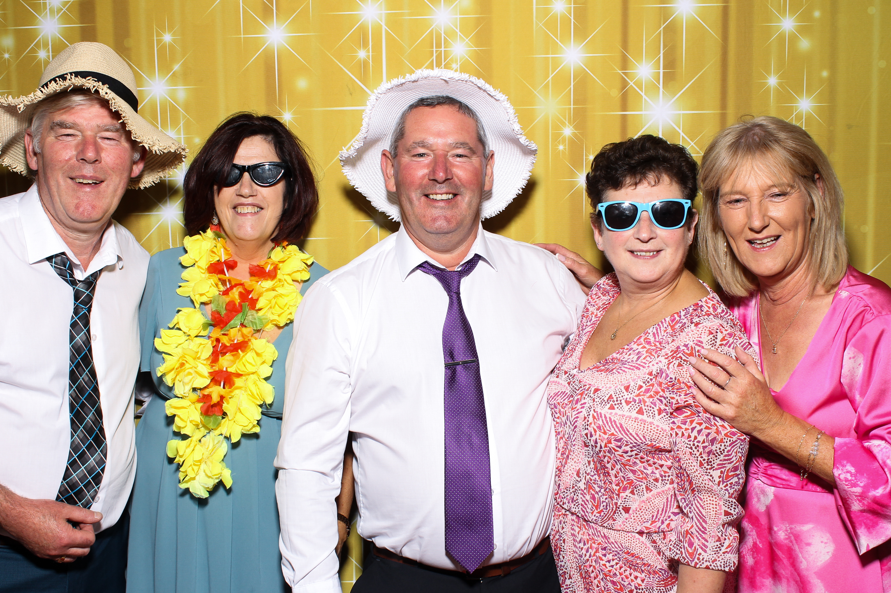 Sinead & Tom | View more photos from the event at gallery.snapmagic.ie/u/SnapMagic/Sinead-Tom