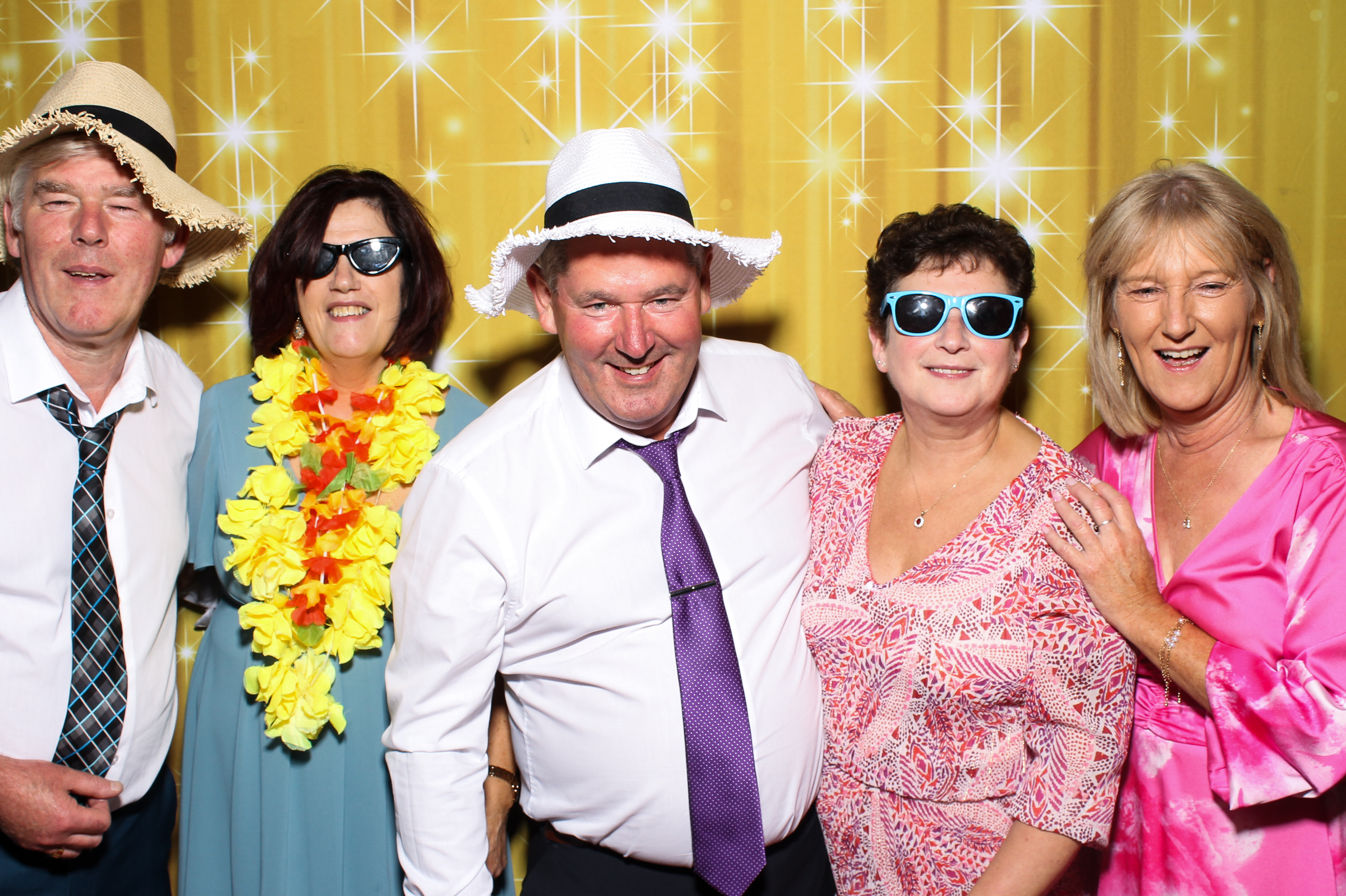 Sinead & Tom | View more photos from the event at gallery.snapmagic.ie/u/SnapMagic/Sinead-Tom