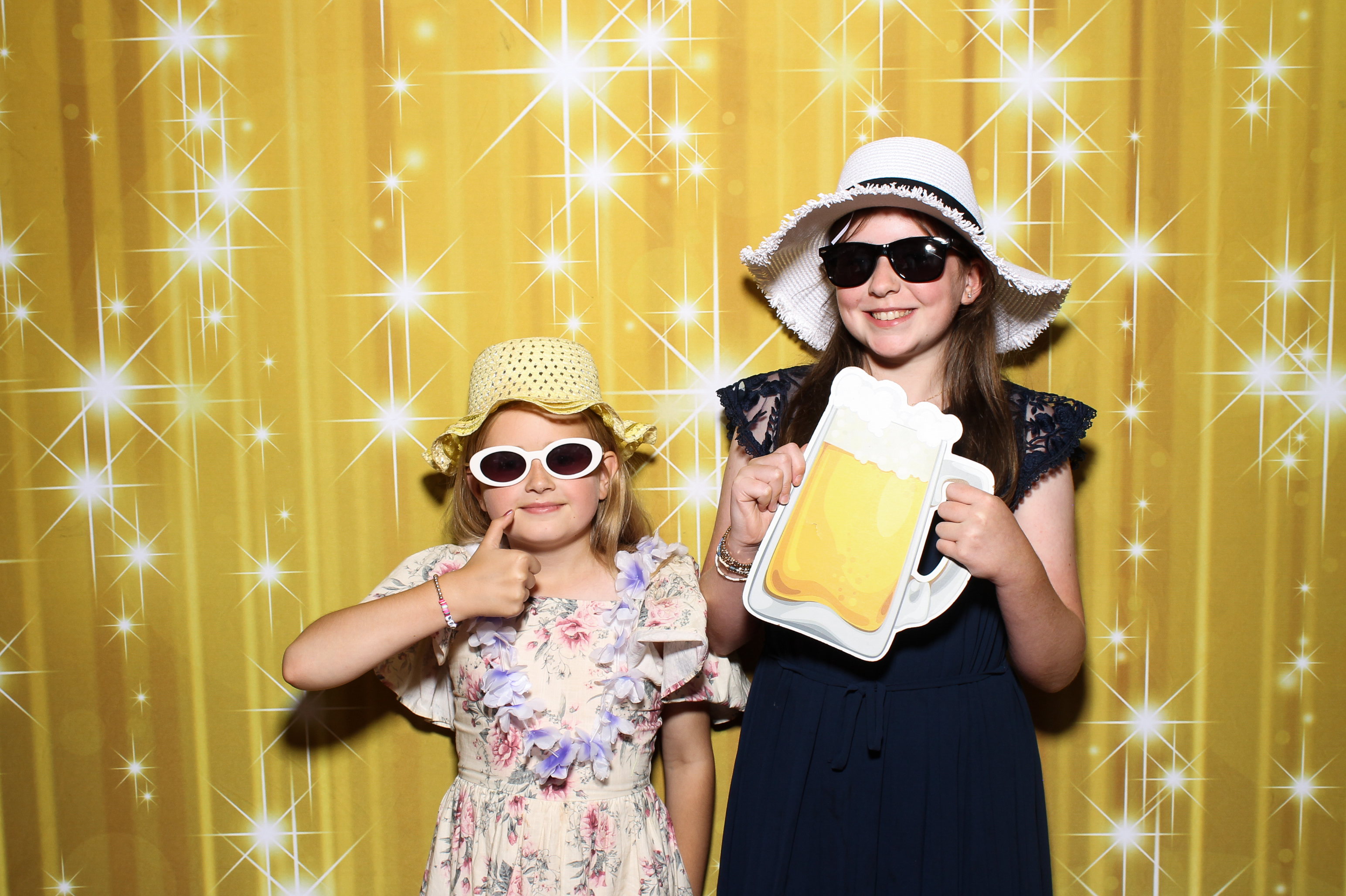 Sinead & Tom | View more photos from the event at gallery.snapmagic.ie/u/SnapMagic/Sinead-Tom