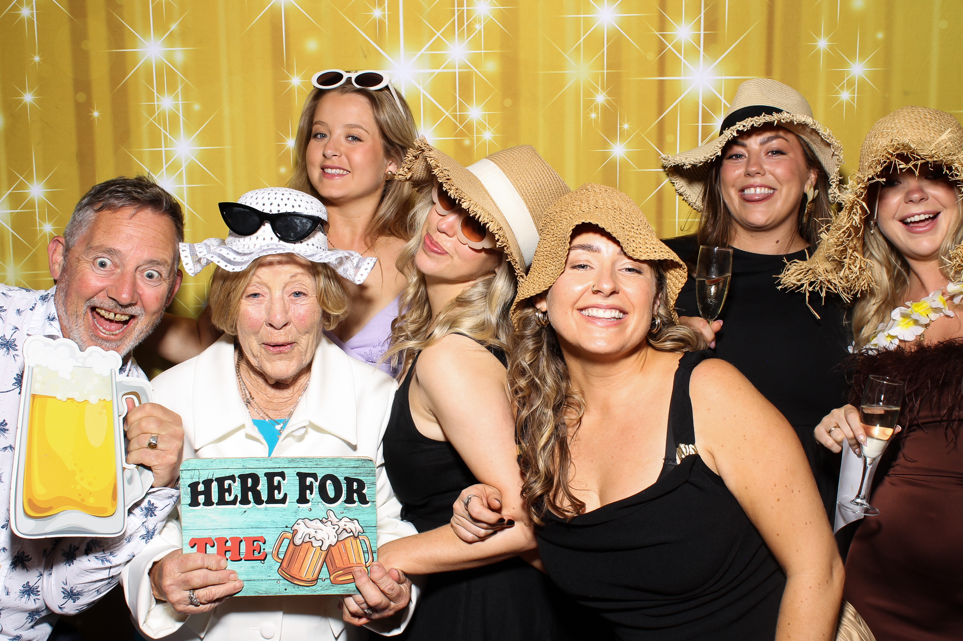 Sinead & Tom | View more photos from the event at gallery.snapmagic.ie/u/SnapMagic/Sinead-Tom