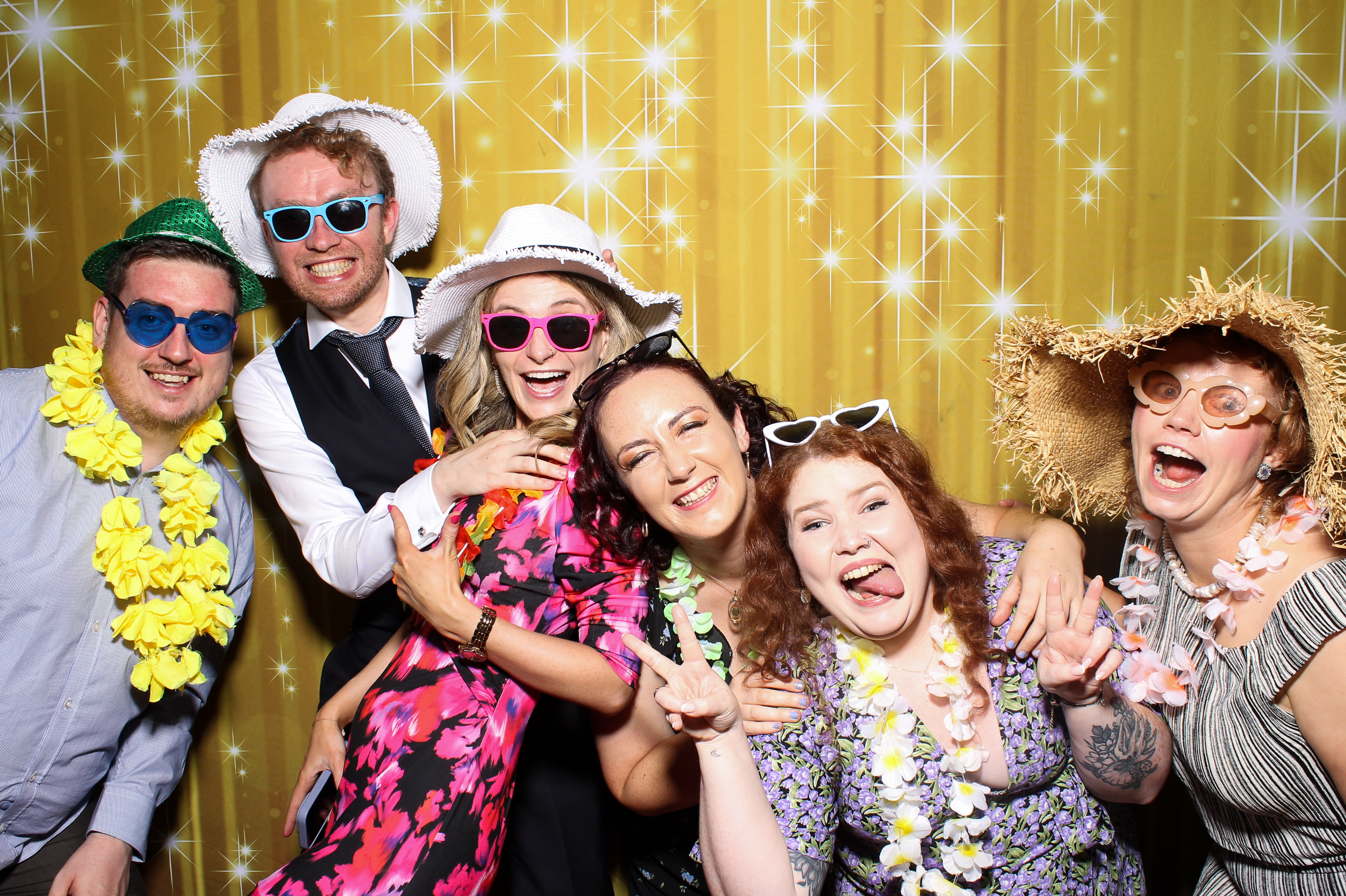 Sinead & Tom | View more photos from the event at gallery.snapmagic.ie/u/SnapMagic/Sinead-Tom