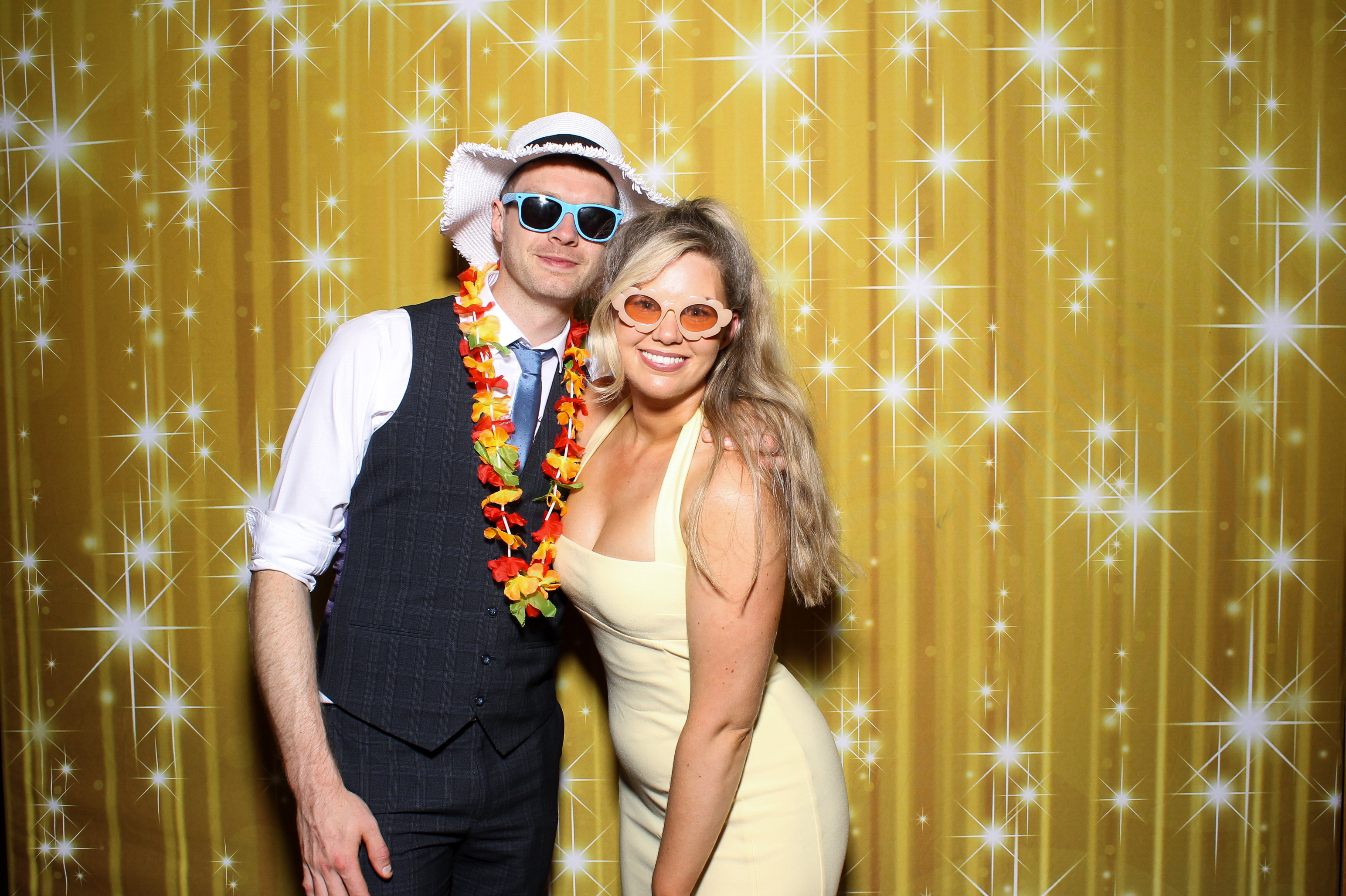 Sinead & Tom | View more photos from the event at gallery.snapmagic.ie/u/SnapMagic/Sinead-Tom