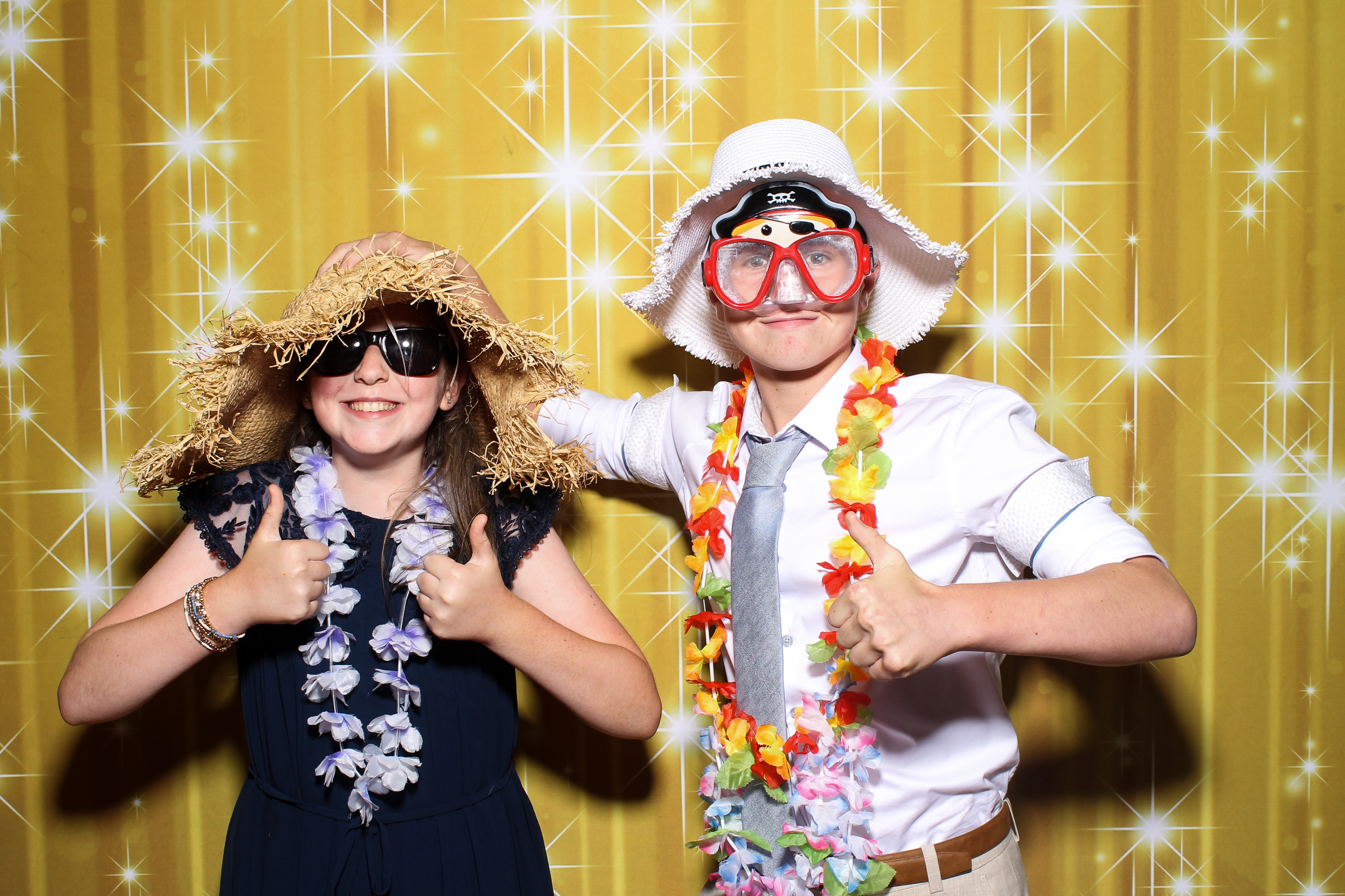 Sinead & Tom | View more photos from the event at gallery.snapmagic.ie/u/SnapMagic/Sinead-Tom