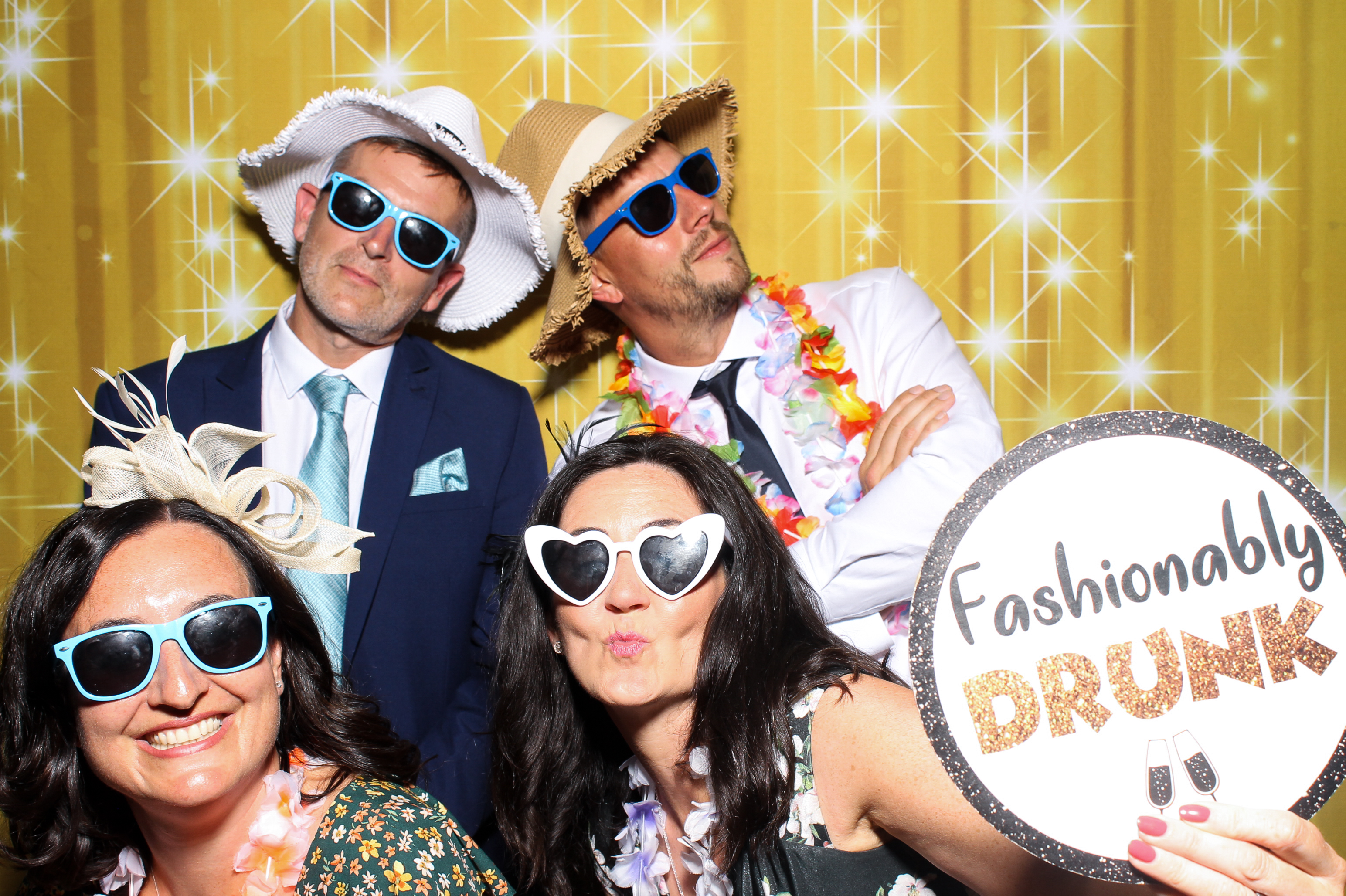 Sinead & Tom | View more photos from the event at gallery.snapmagic.ie/u/SnapMagic/Sinead-Tom