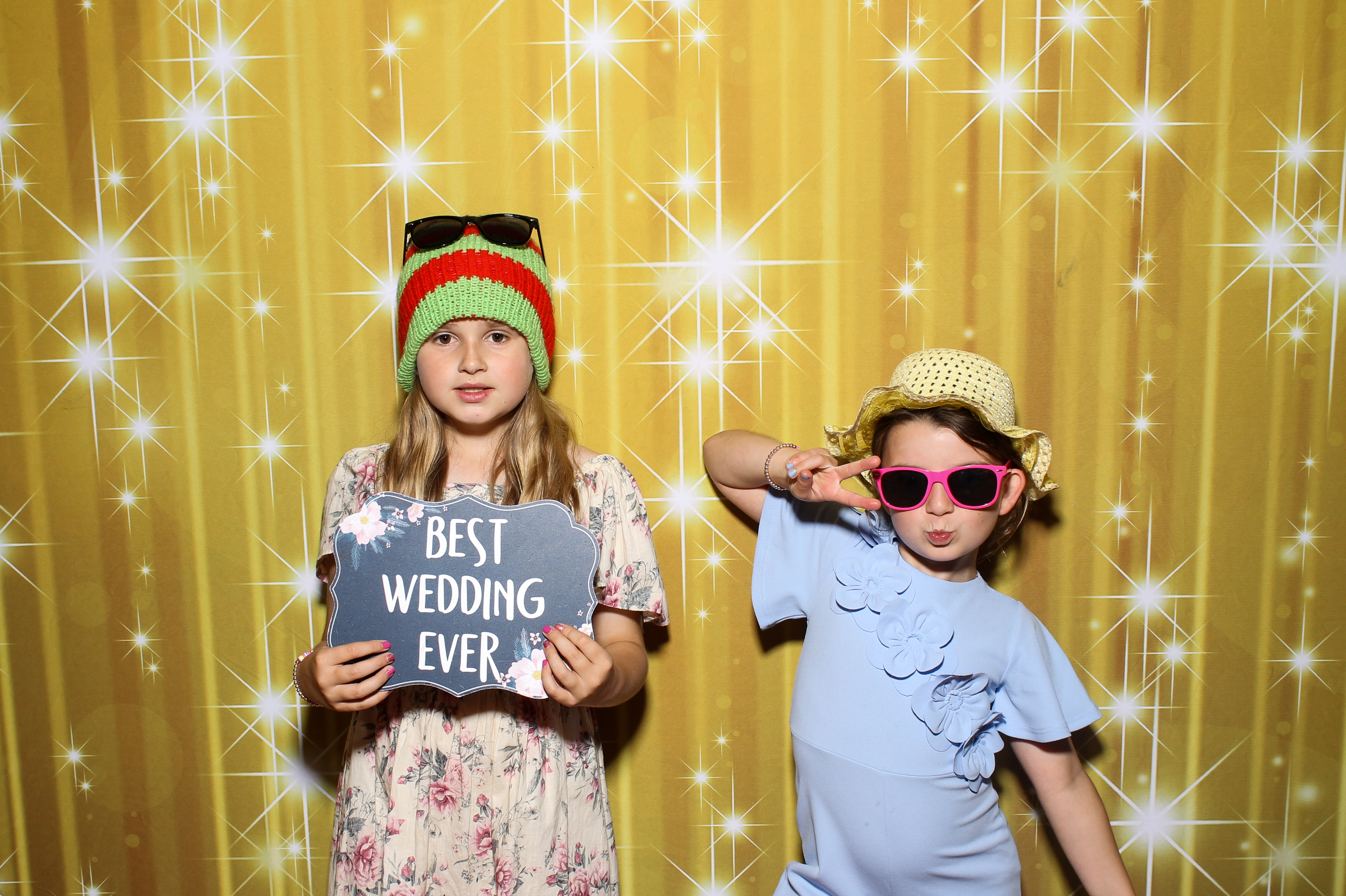 Sinead & Tom | View more photos from the event at gallery.snapmagic.ie/u/SnapMagic/Sinead-Tom