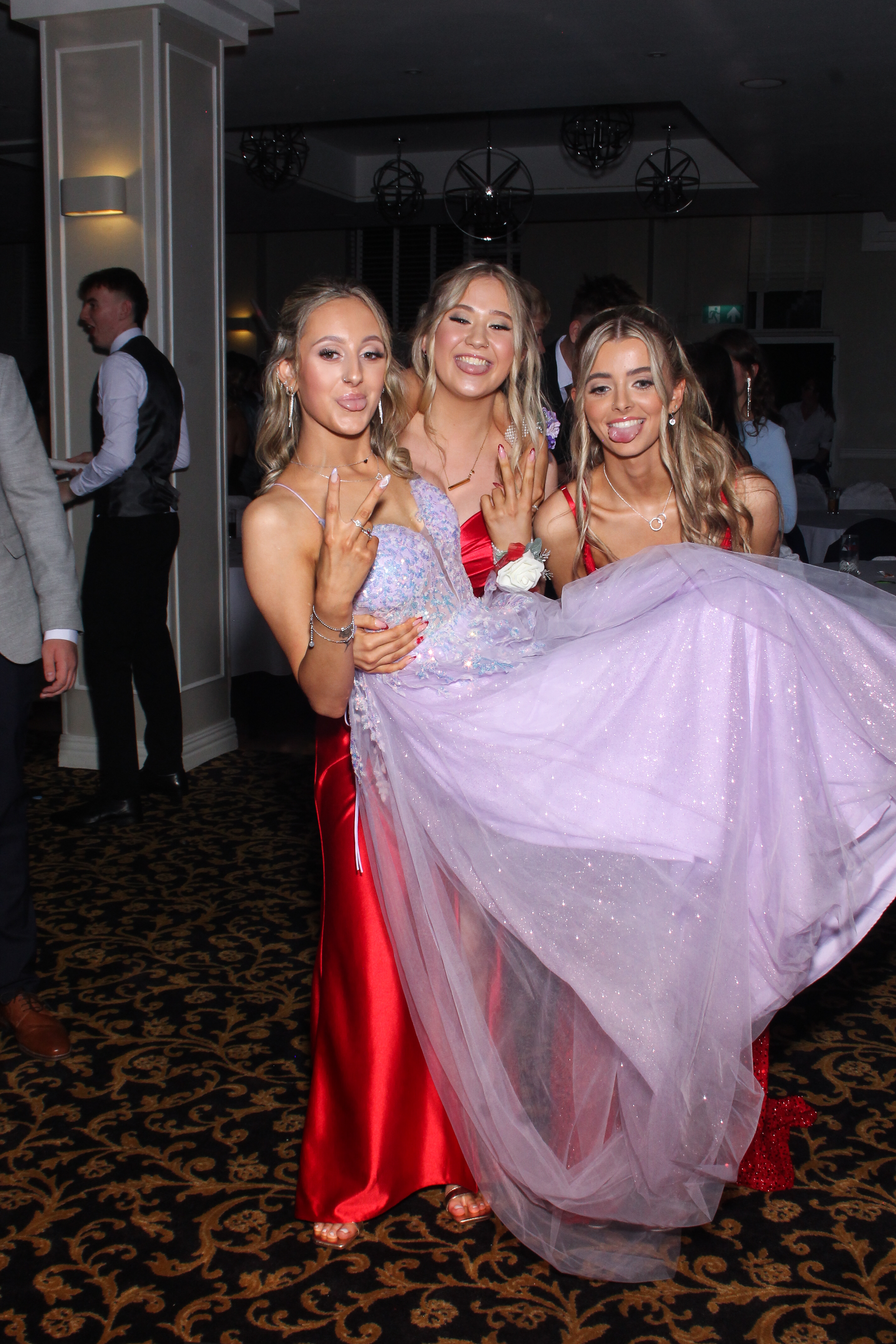 St.Catherine's Debs '25 | View more photos from the event at gallery.snapmagic.ie/u/SnapMagic/StCatherines-Debs-25