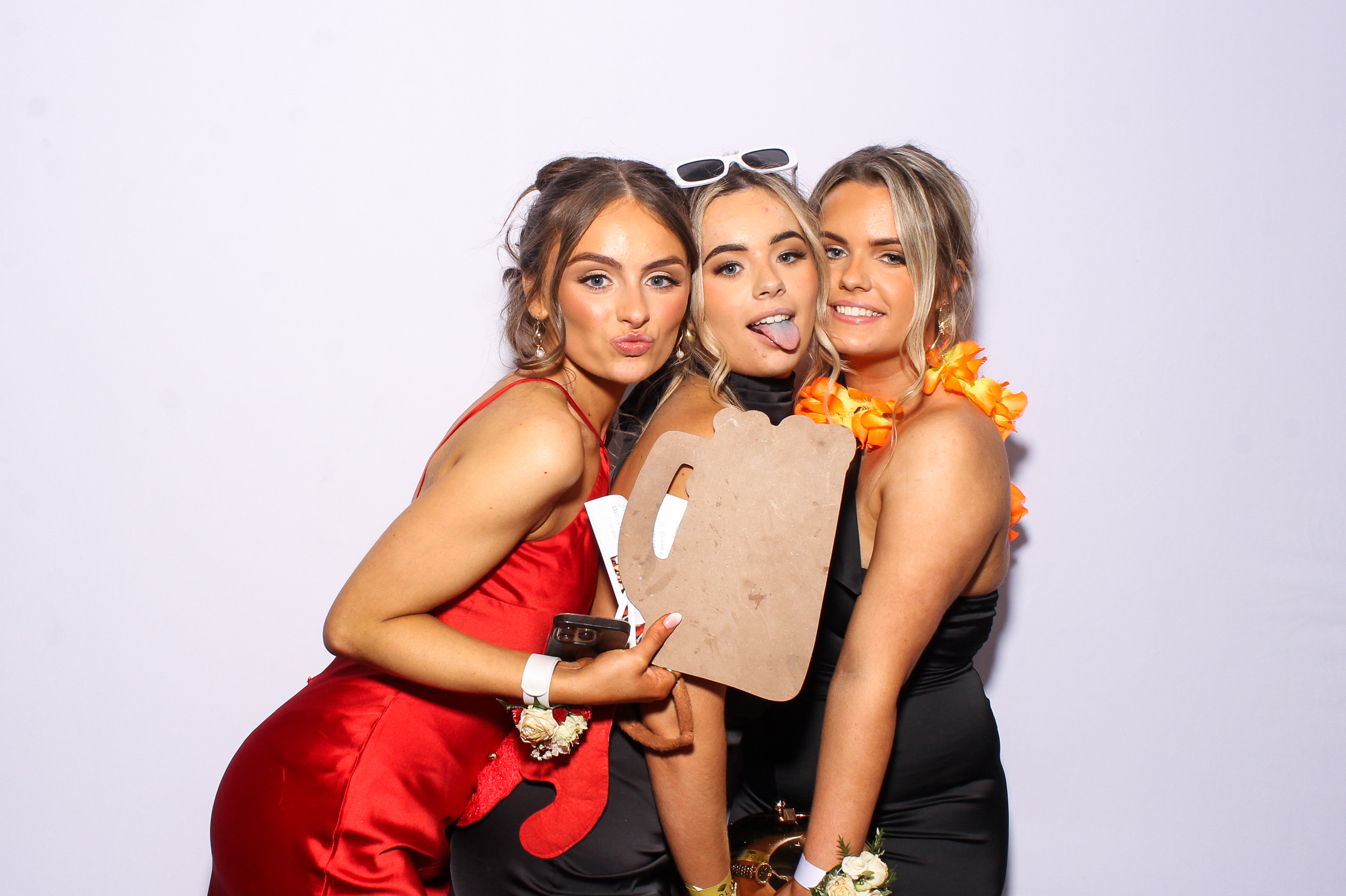 St.Michael's College Formal 2025 | View more photos from the event at gallery.snapmagic.ie/u/SnapMagic/StMichaels-College-Formal-2025