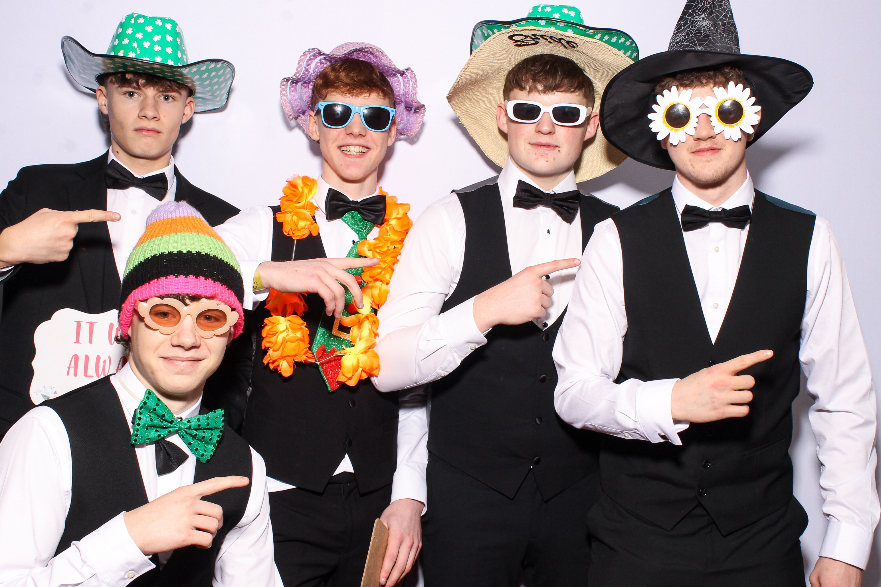 St.Michael's College Formal 2025 | View more photos from the event at gallery.snapmagic.ie/u/SnapMagic/StMichaels-College-Formal-2025