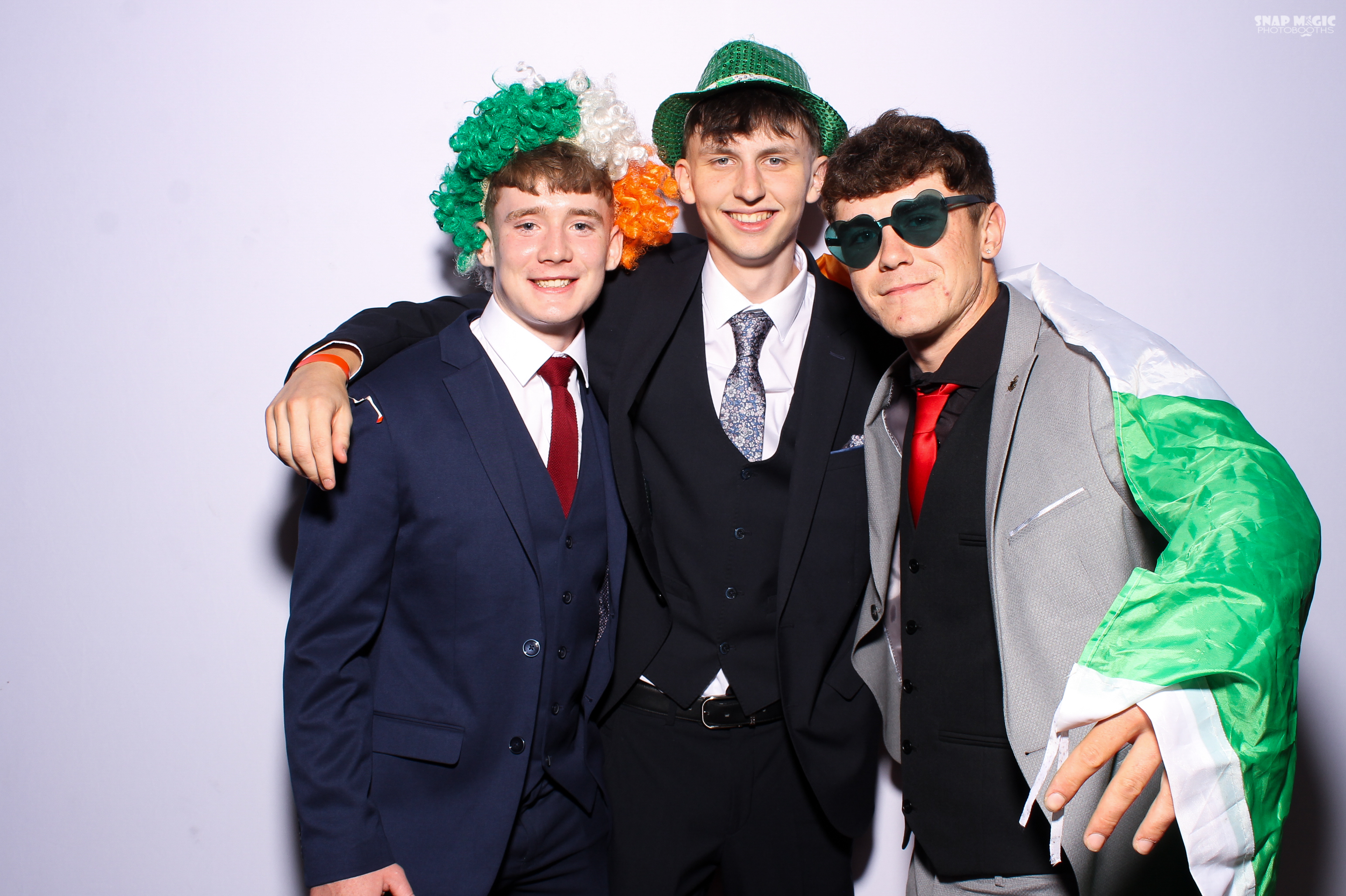 Ursuline College Debs '25 | View more photos from the event at gallery.snapmagic.ie/u/SnapMagic/Ursuline-College-Debs-25