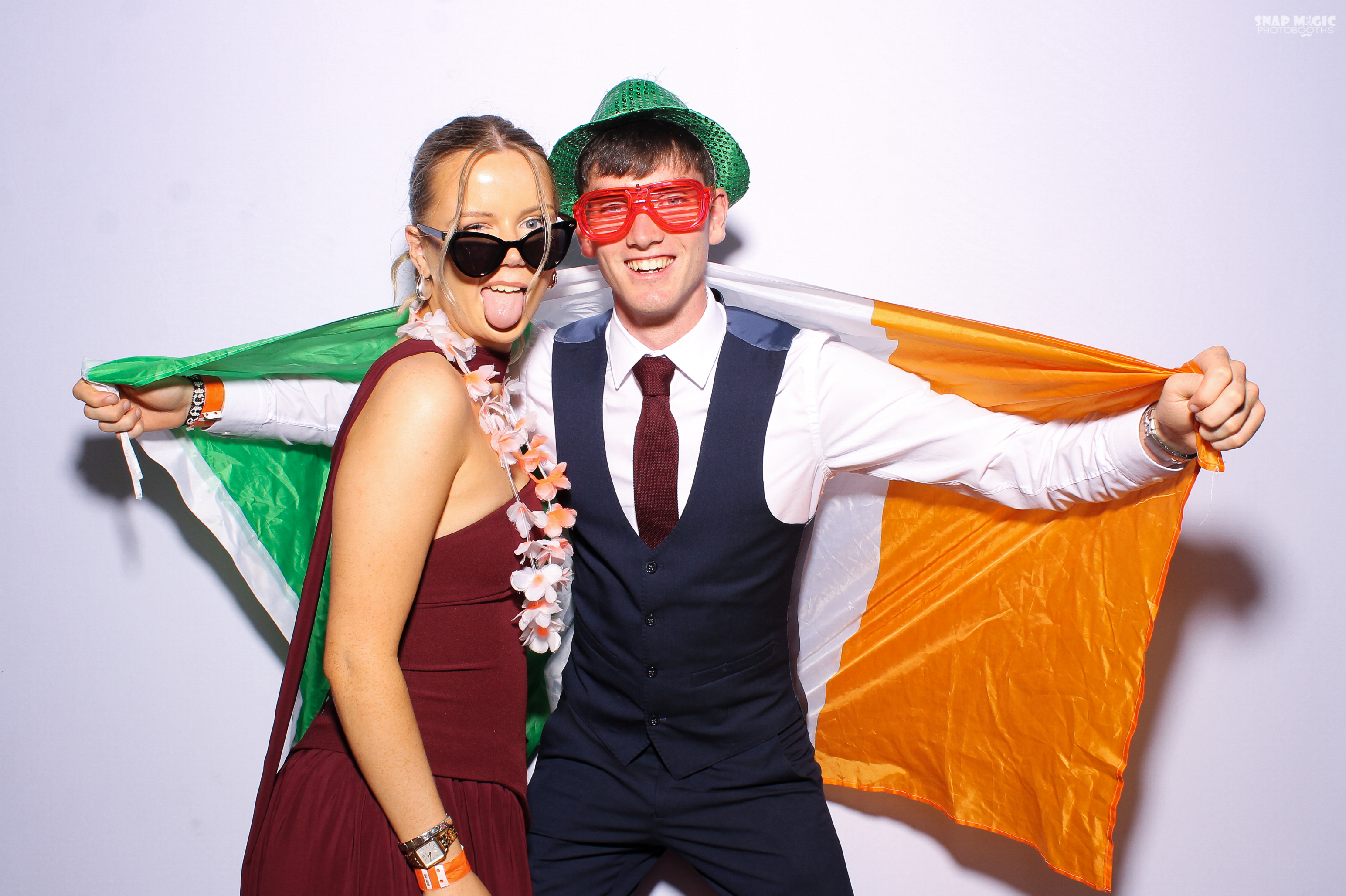 Ursuline College Debs '25 | View more photos from the event at gallery.snapmagic.ie/u/SnapMagic/Ursuline-College-Debs-25
