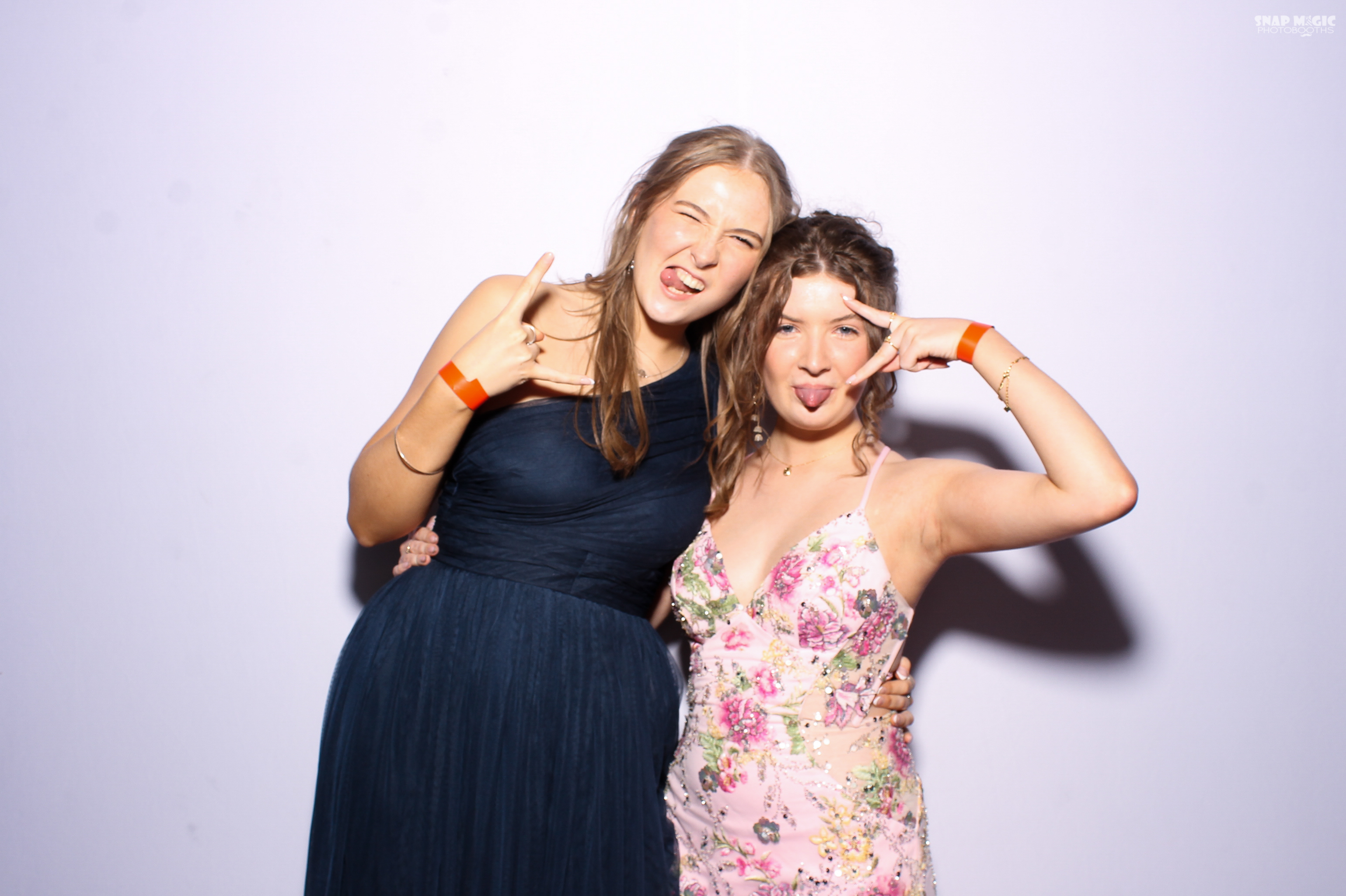 Ursuline College Debs '25 | View more photos from the event at gallery.snapmagic.ie/u/SnapMagic/Ursuline-College-Debs-25