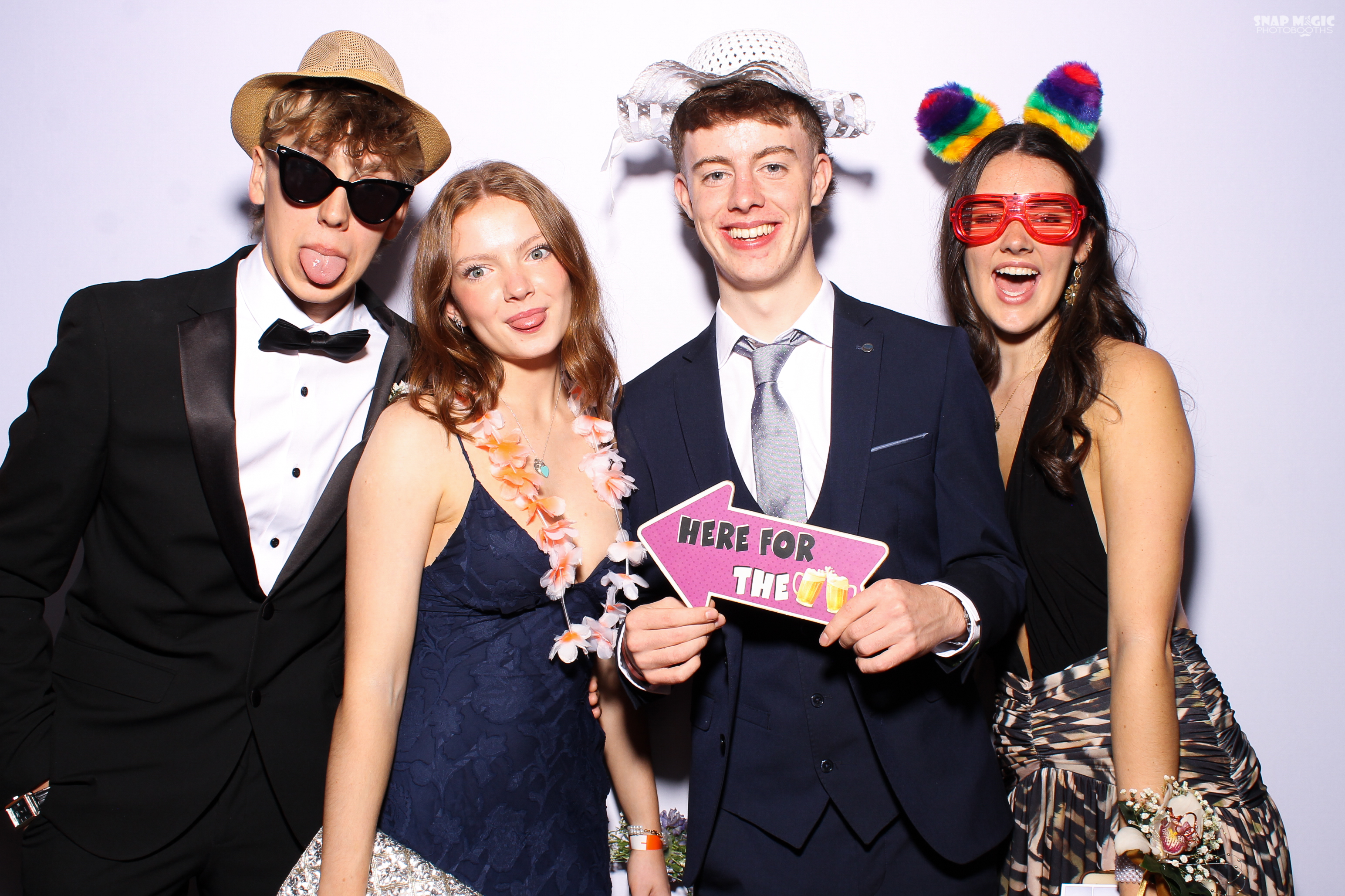 Ursuline College Debs '25 | View more photos from the event at gallery.snapmagic.ie/u/SnapMagic/Ursuline-College-Debs-25