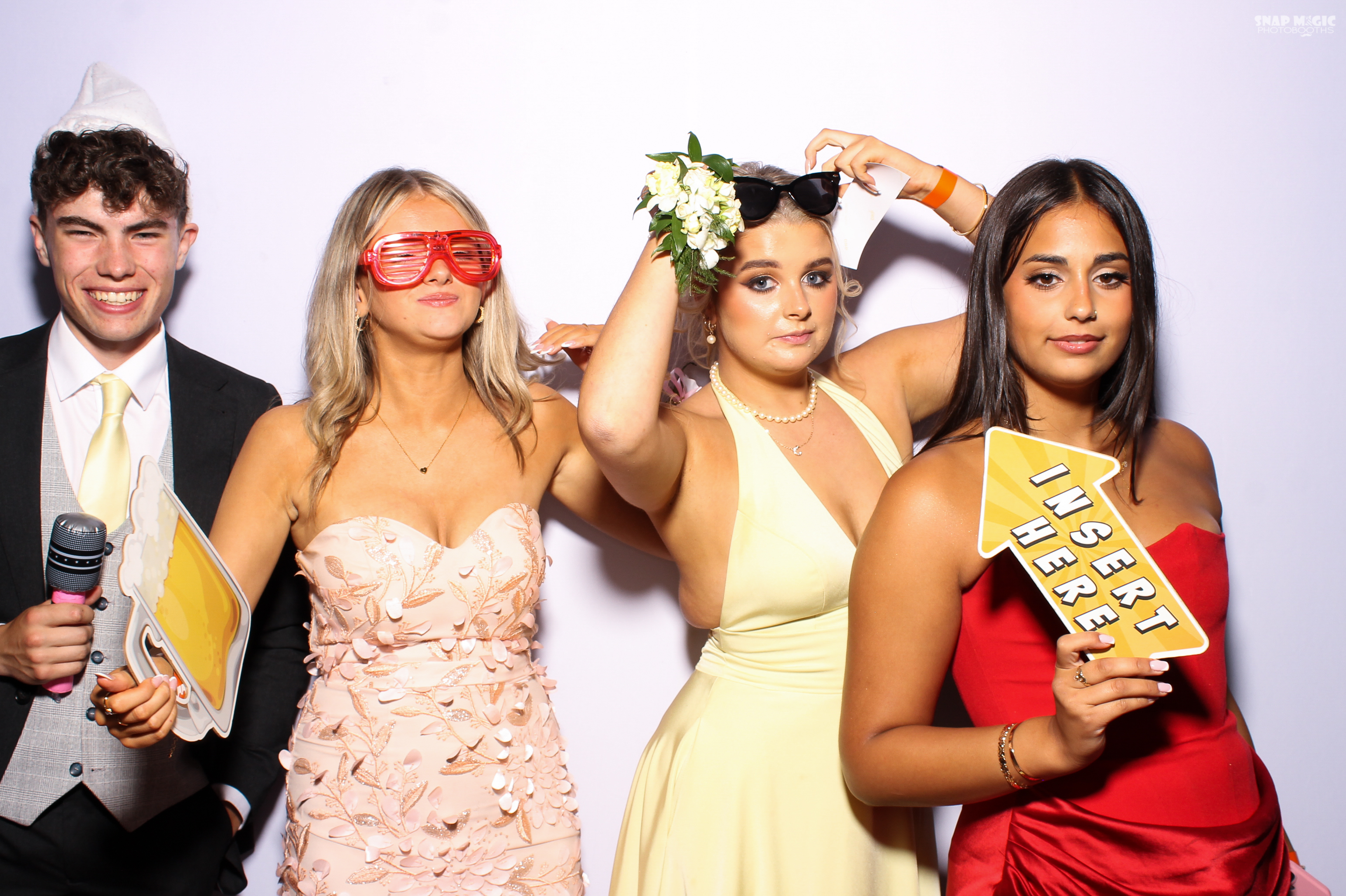 Ursuline College Debs '25 | View more photos from the event at gallery.snapmagic.ie/u/SnapMagic/Ursuline-College-Debs-25