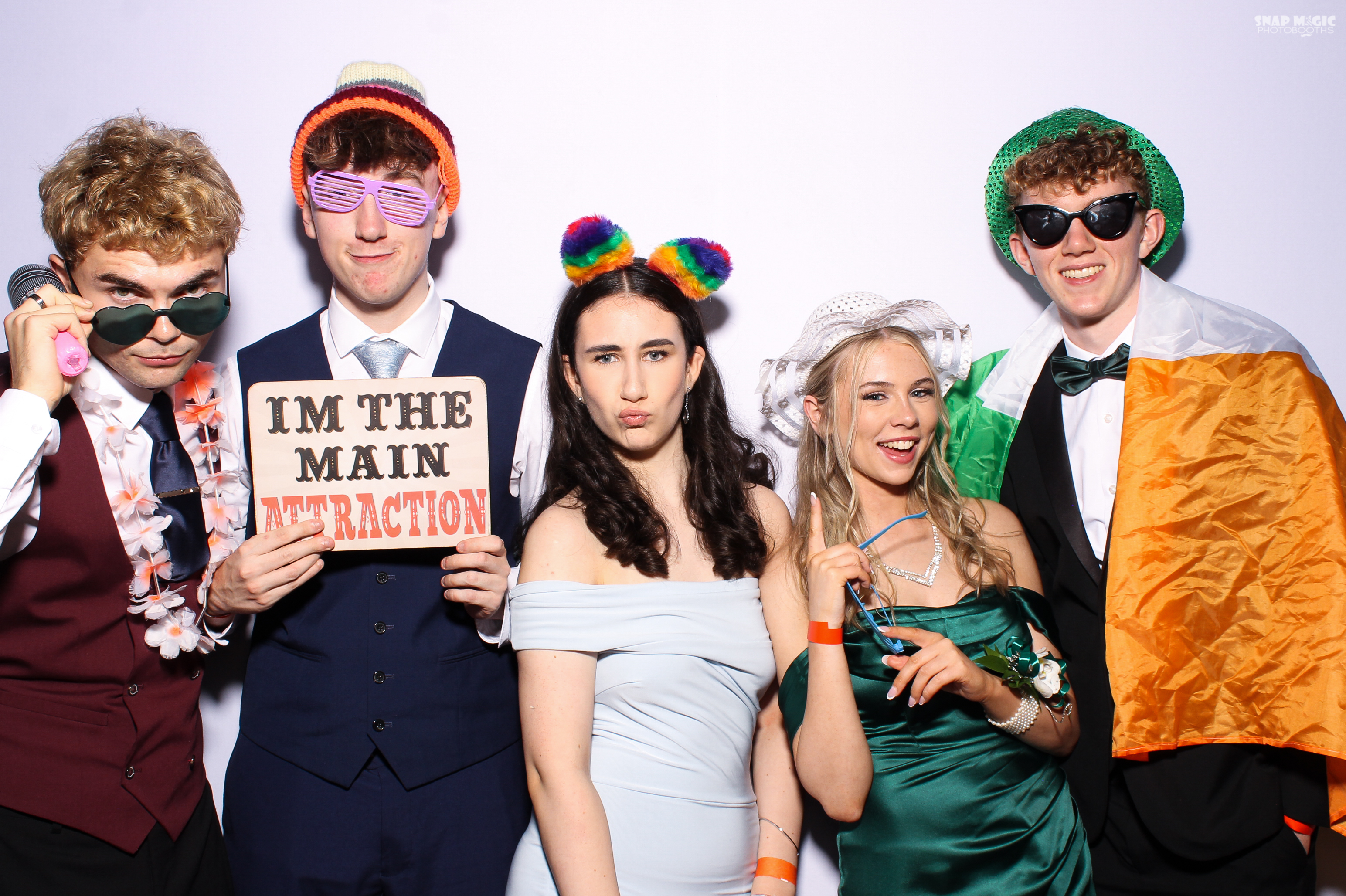 Ursuline College Debs '25 | View more photos from the event at gallery.snapmagic.ie/u/SnapMagic/Ursuline-College-Debs-25