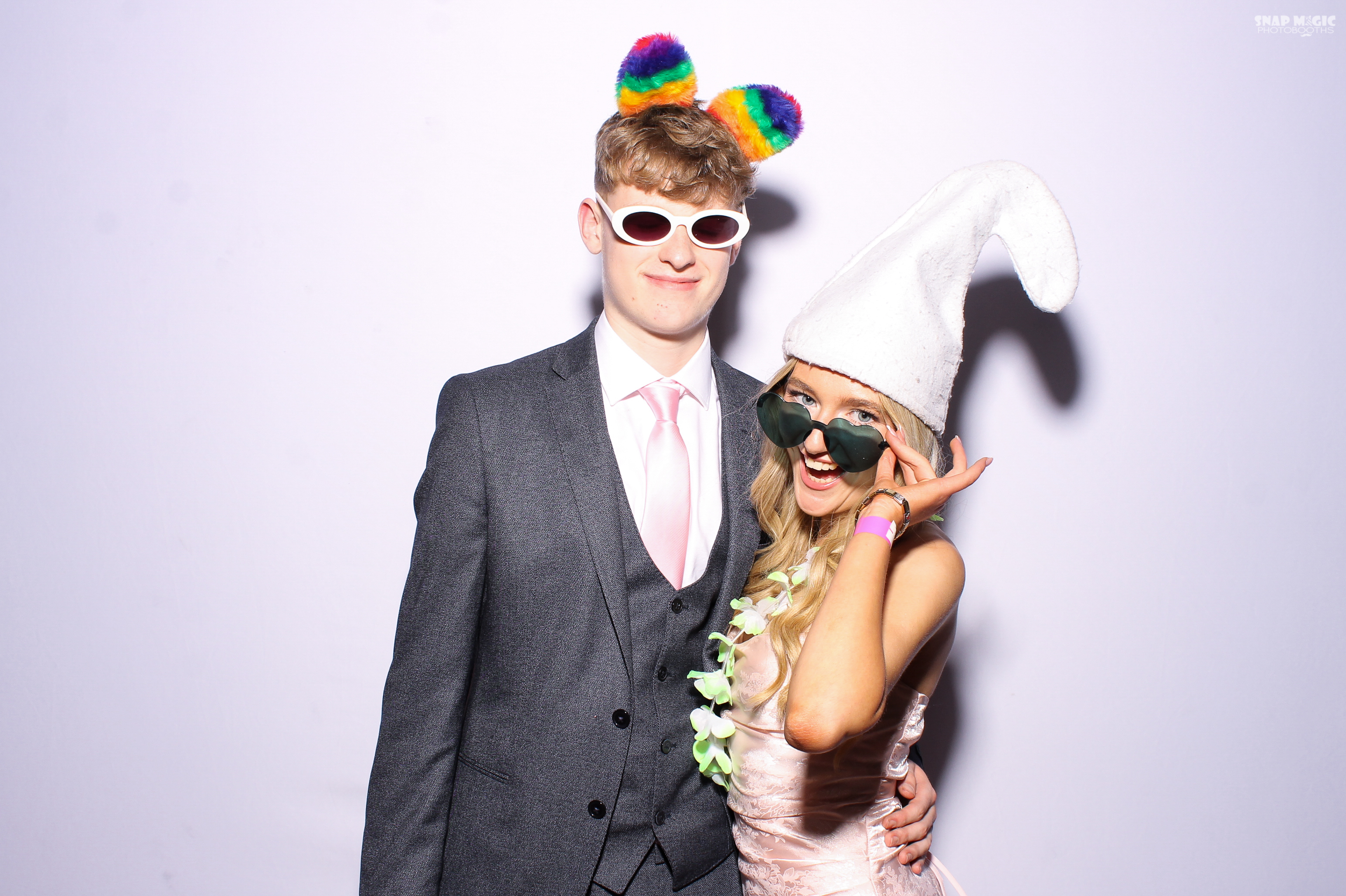 Ursuline College Debs '25 | View more photos from the event at gallery.snapmagic.ie/u/SnapMagic/Ursuline-College-Debs-25