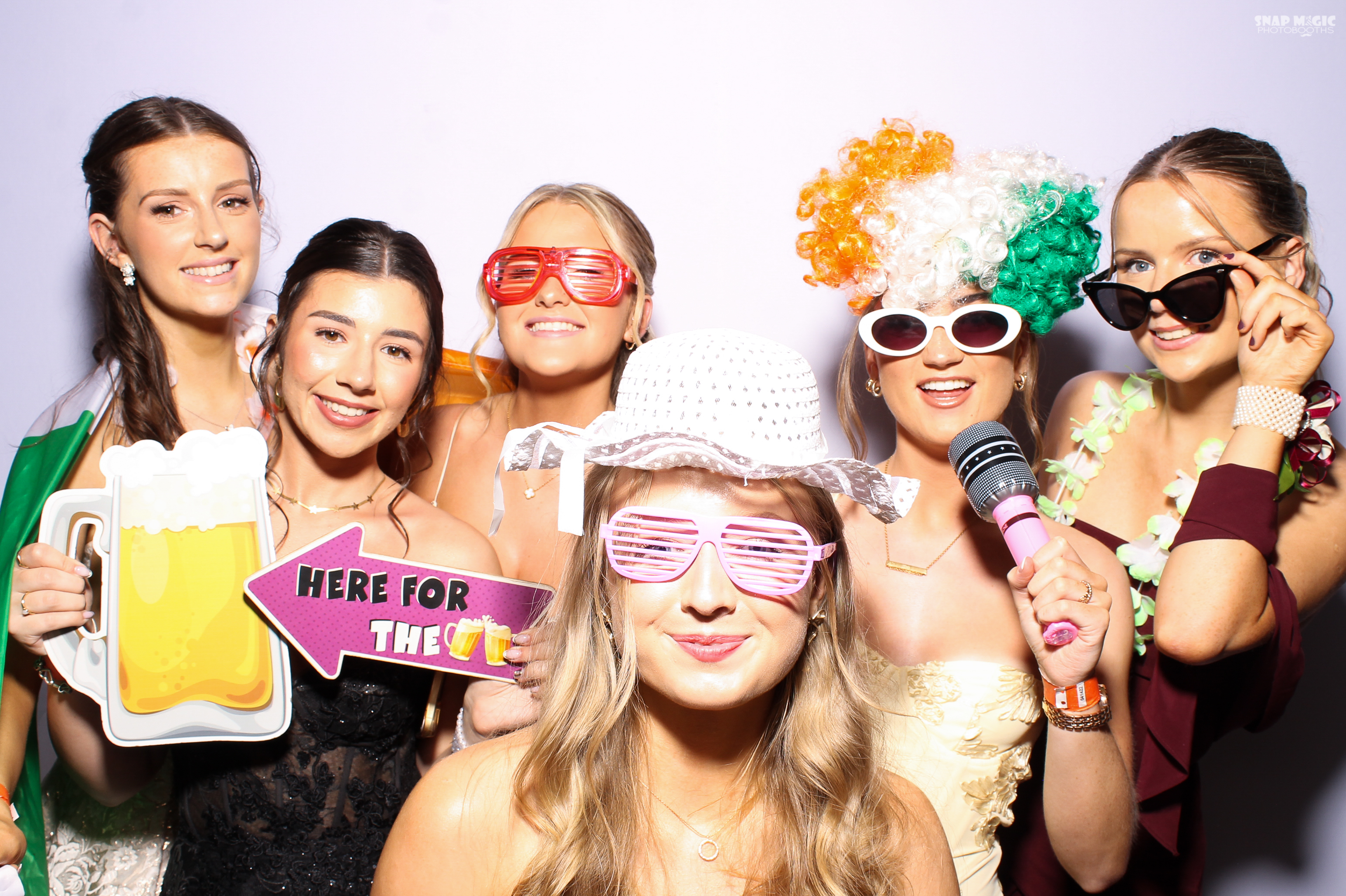 Ursuline College Debs '25 | View more photos from the event at gallery.snapmagic.ie/u/SnapMagic/Ursuline-College-Debs-25