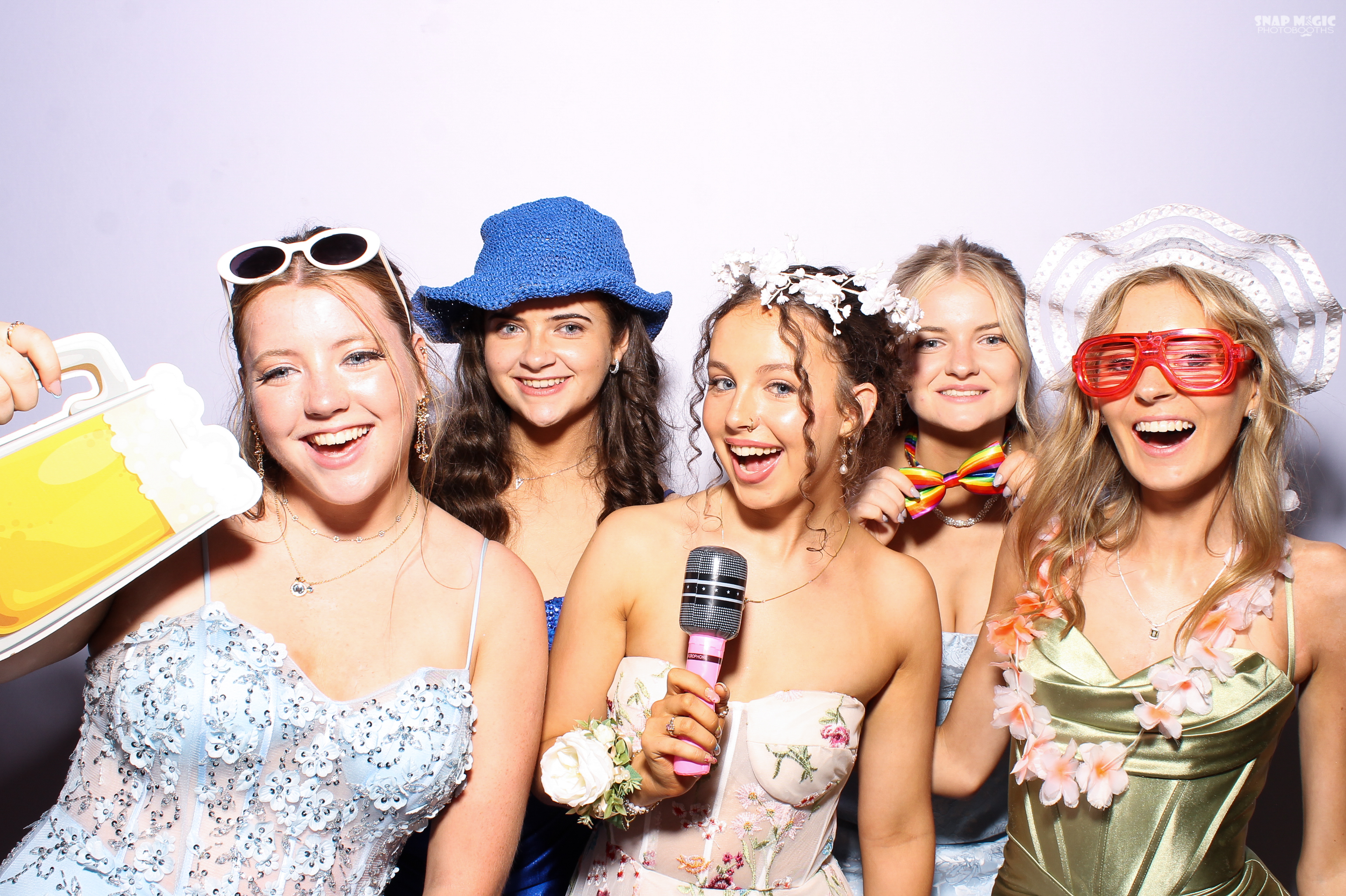 Ursuline College Debs '25 | View more photos from the event at gallery.snapmagic.ie/u/SnapMagic/Ursuline-College-Debs-25