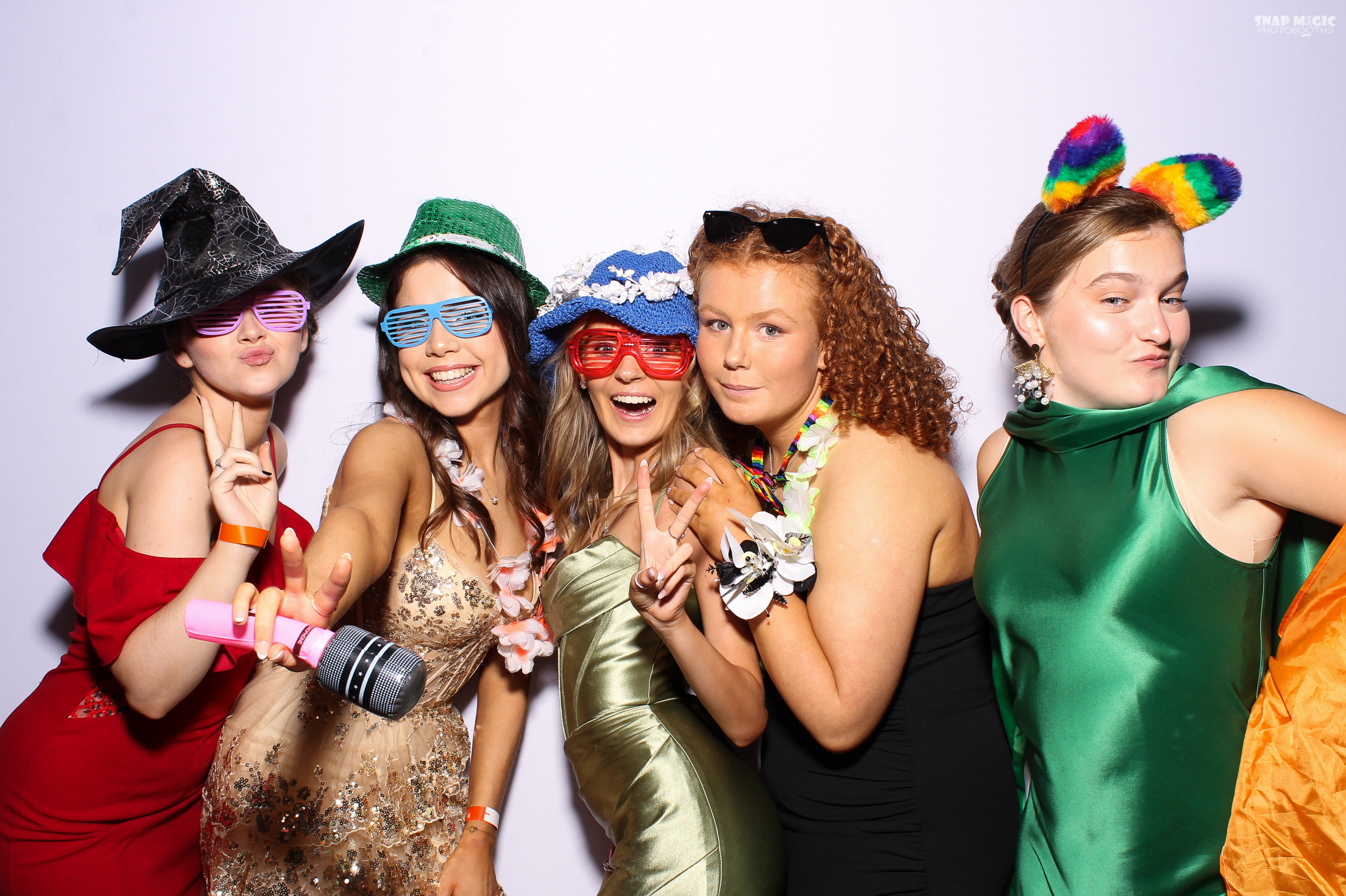 Ursuline College Debs '25 | View more photos from the event at gallery.snapmagic.ie/u/SnapMagic/Ursuline-College-Debs-25