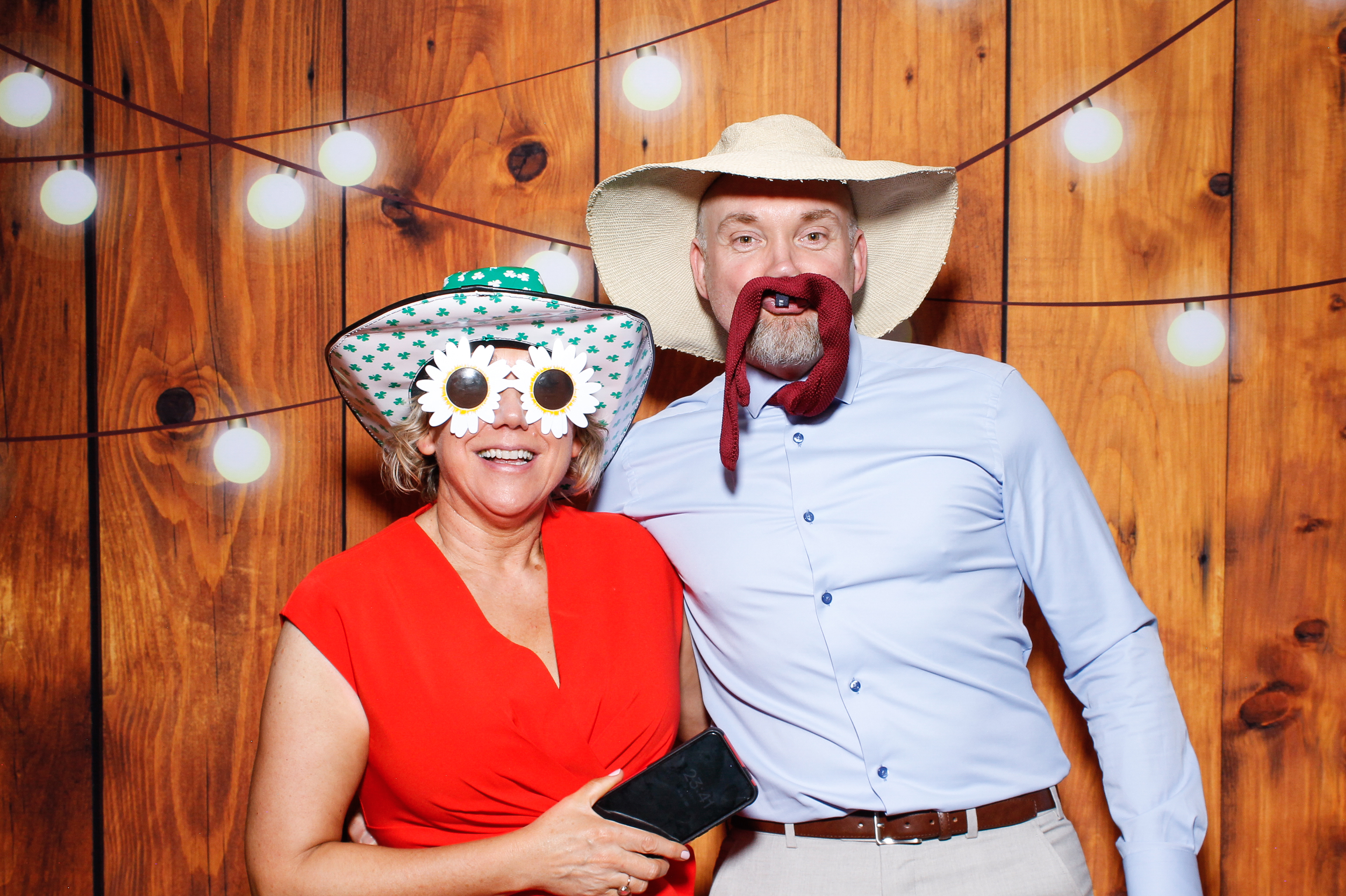 Aisling & Paul | View more photos from the event at gallery.snapmagic.ie/u/SnapMagic/Aisling-Paul